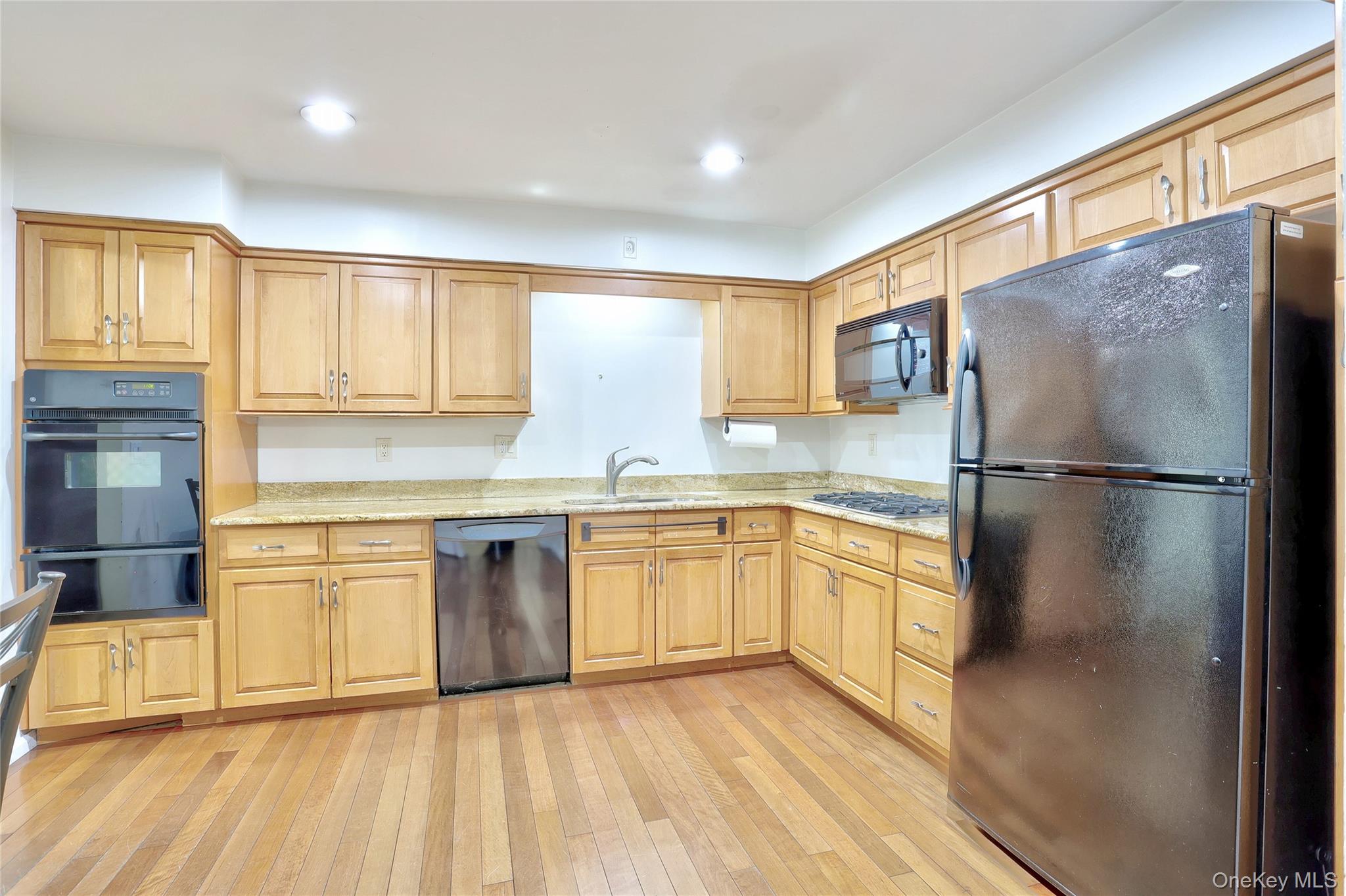 #9 photo, 18 Wilsher Drive, Monsey , NY 10952