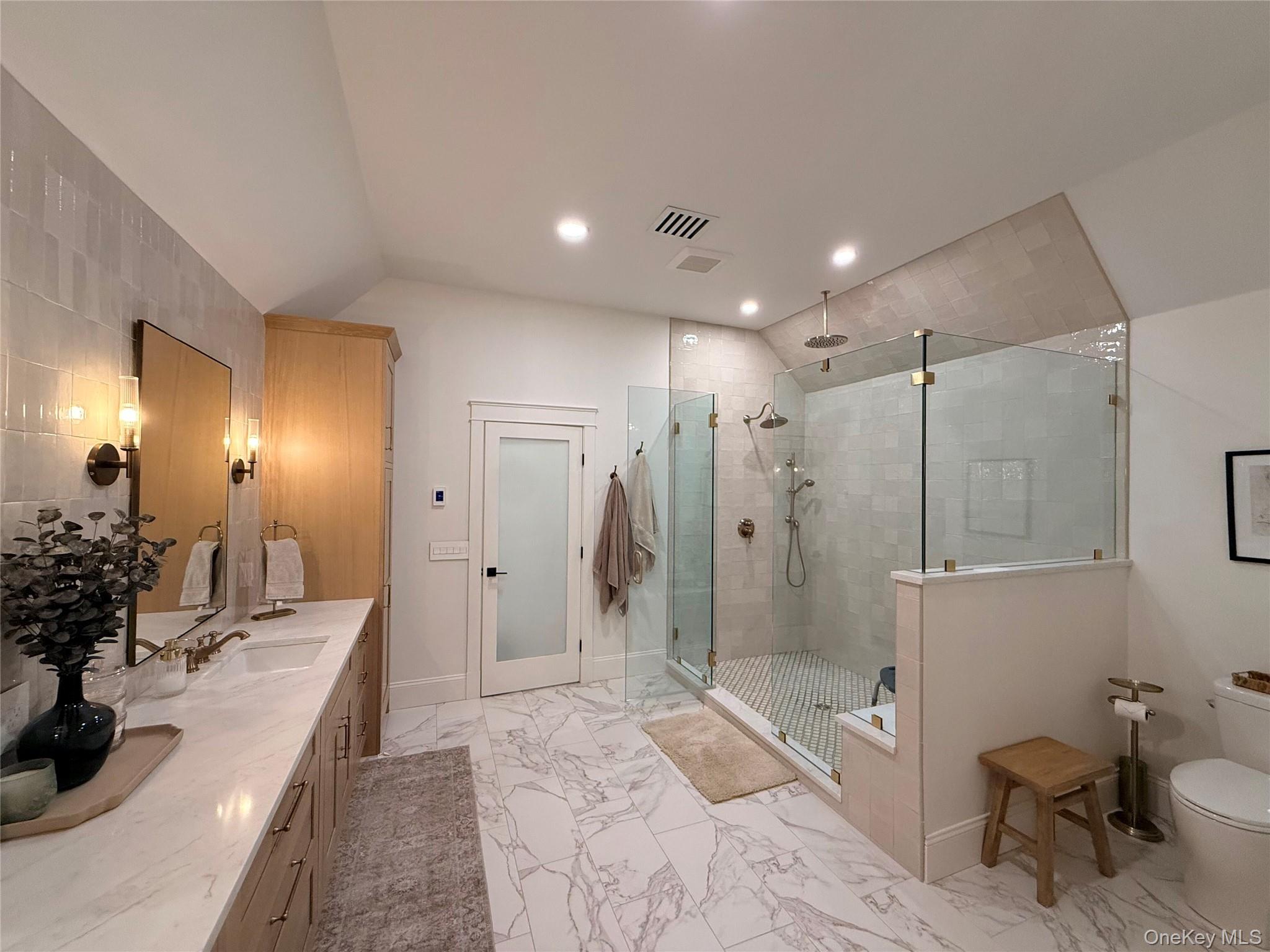 #8 photo, 4 Roundhill Road, Hopewell Junction , NY 12533