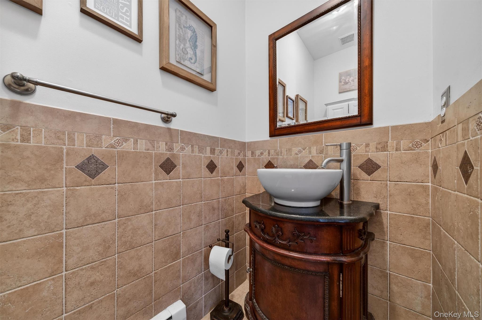 #19 photo, 32 Woodstock Lane, Middletown , NY 10941