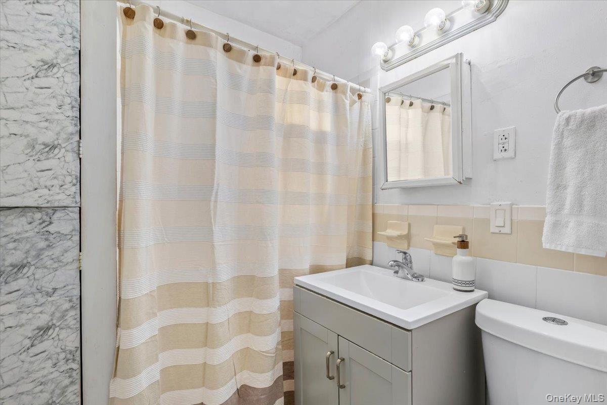 #17 photo, 729 Taylor Avenue, ब्रोंक्स Bronx , NY 10473