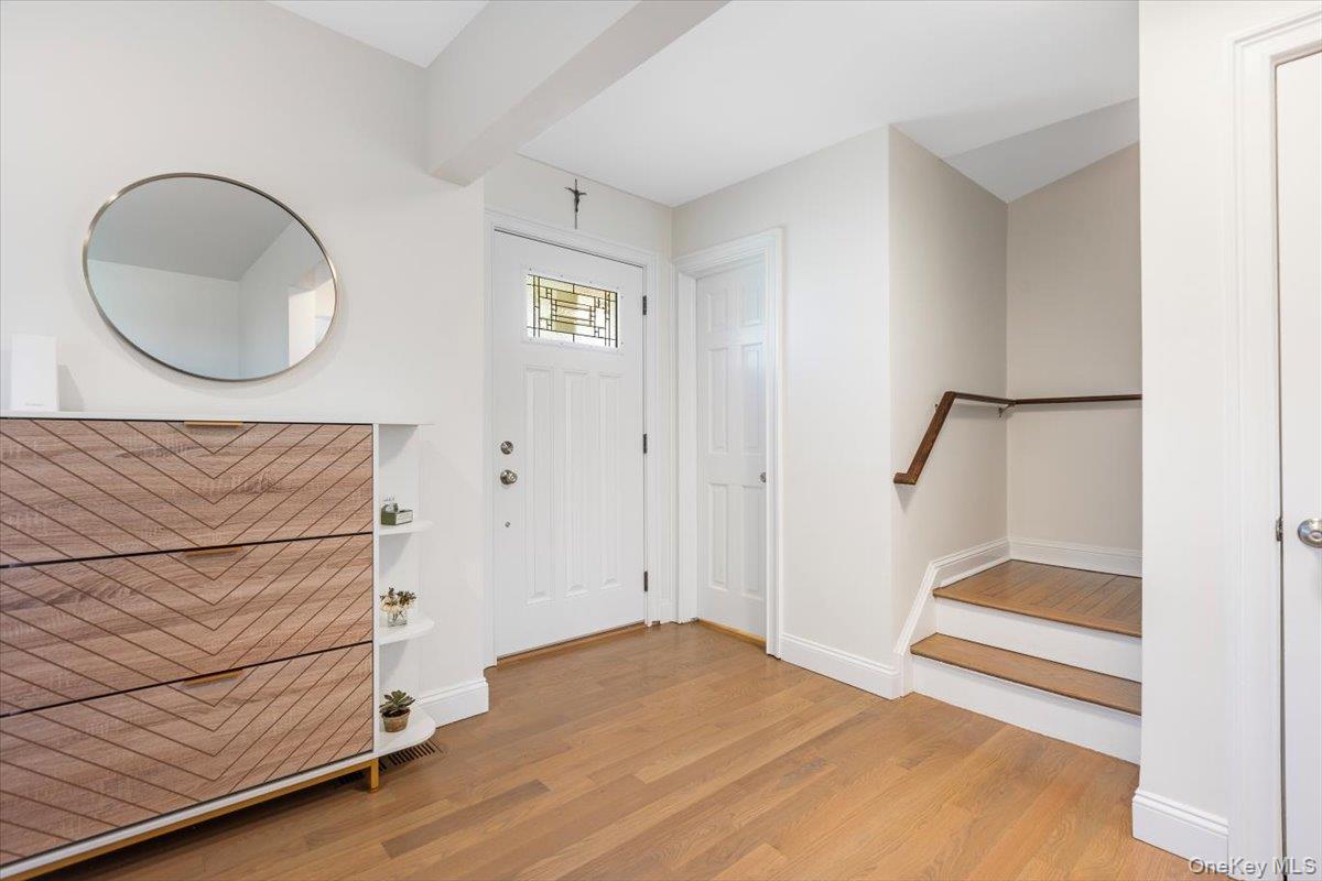 #2 photo, 34 Tuckahoe Avenue, Eastchester , NY 10709