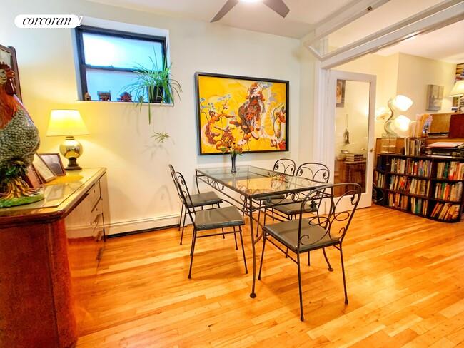 #4 photo, New York City, Lower East Side , NY 10002