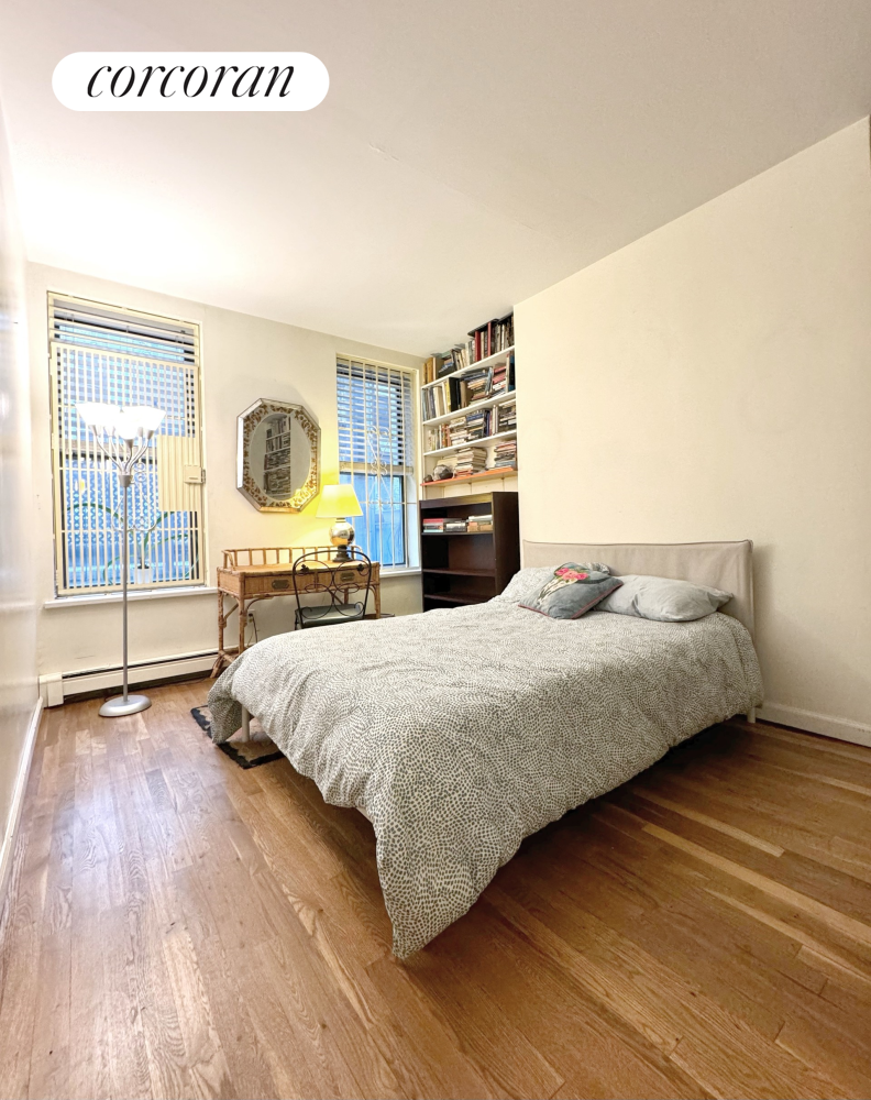 #8 photo, New York City, Lower East Side , NY 10002