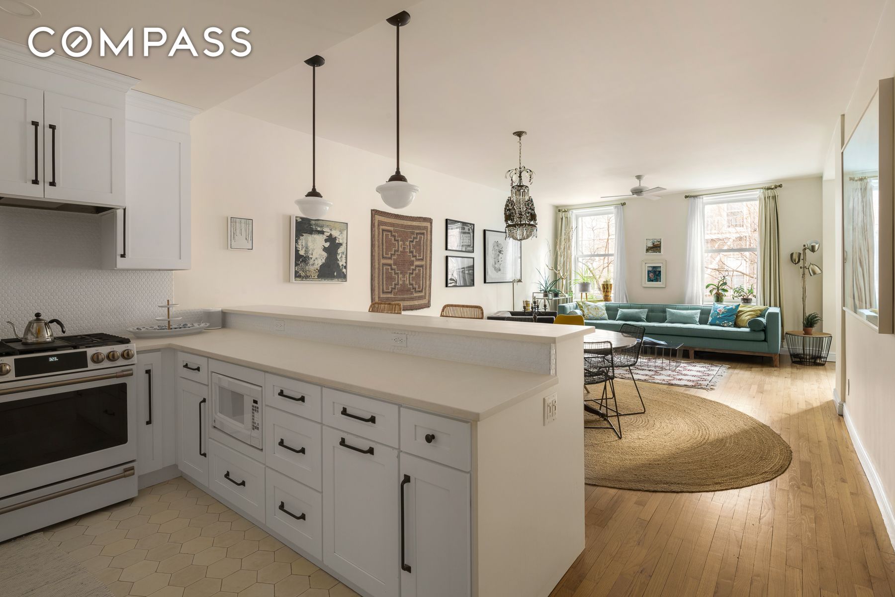 #4 photo, 275 E 7th Street, East Village , NY 10009