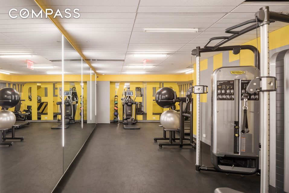 #18 photo, 200 E 62nd Street, 맨해튼 Lenox Hill , NY 10065