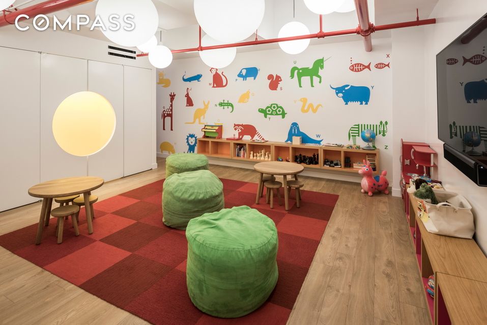 #19 photo, 200 E 62nd Street, 맨해튼 Lenox Hill , NY 10065