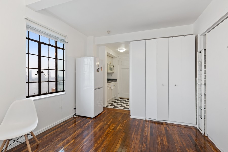 #3 photo, New York City, Turtle Bay , NY 10017