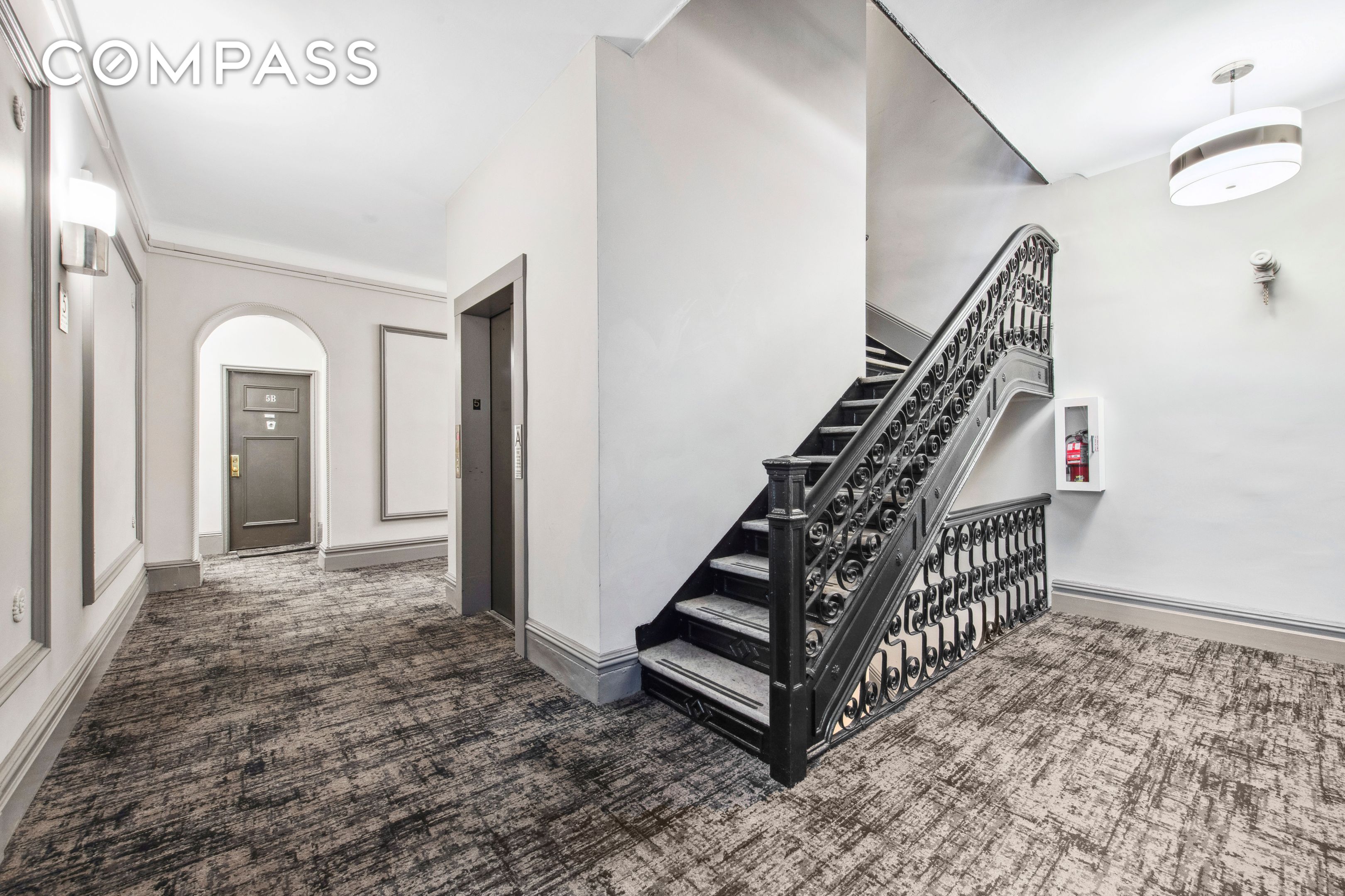 #16 photo, 229 W 97th Street, 맨해튼 Upper West Side , NY 10025