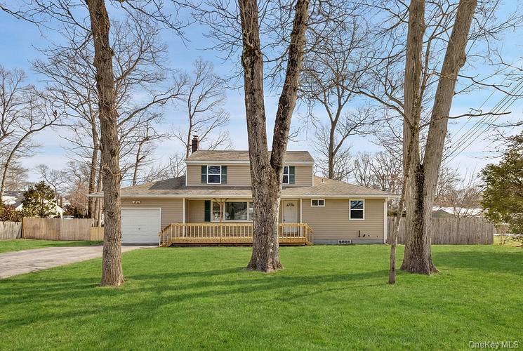 #1 photo, 15 Gardiners Road, Sound Beach , NY 11789