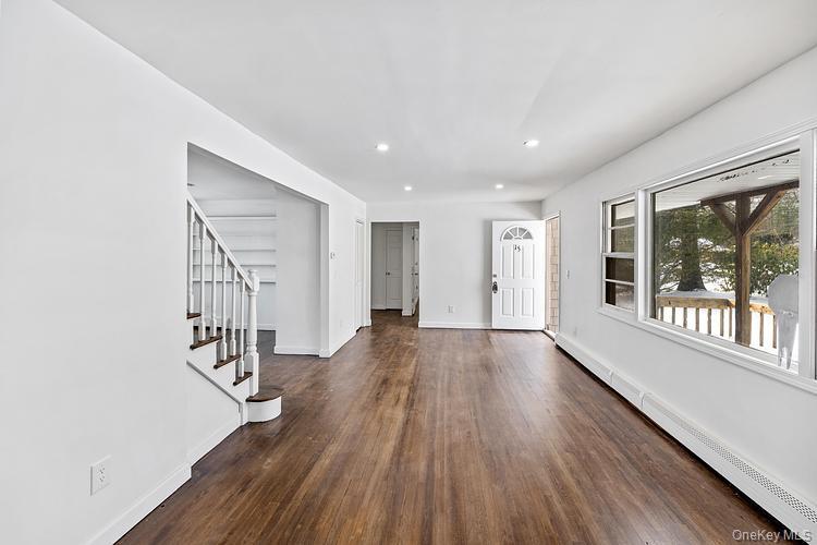 #4 photo, 15 Gardiners Road, Sound Beach , NY 11789