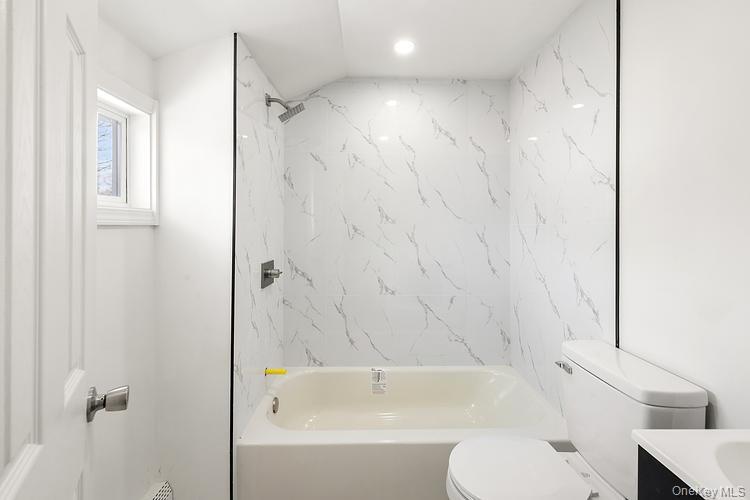 #6 photo, 15 Gardiners Road, Sound Beach , NY 11789