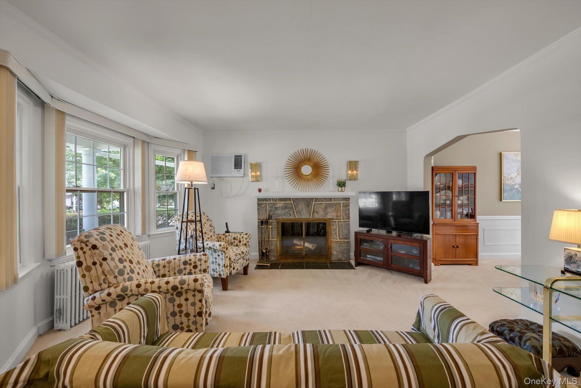 #4 photo, 67 Maple Drive, New Hyde Park , NY 11040