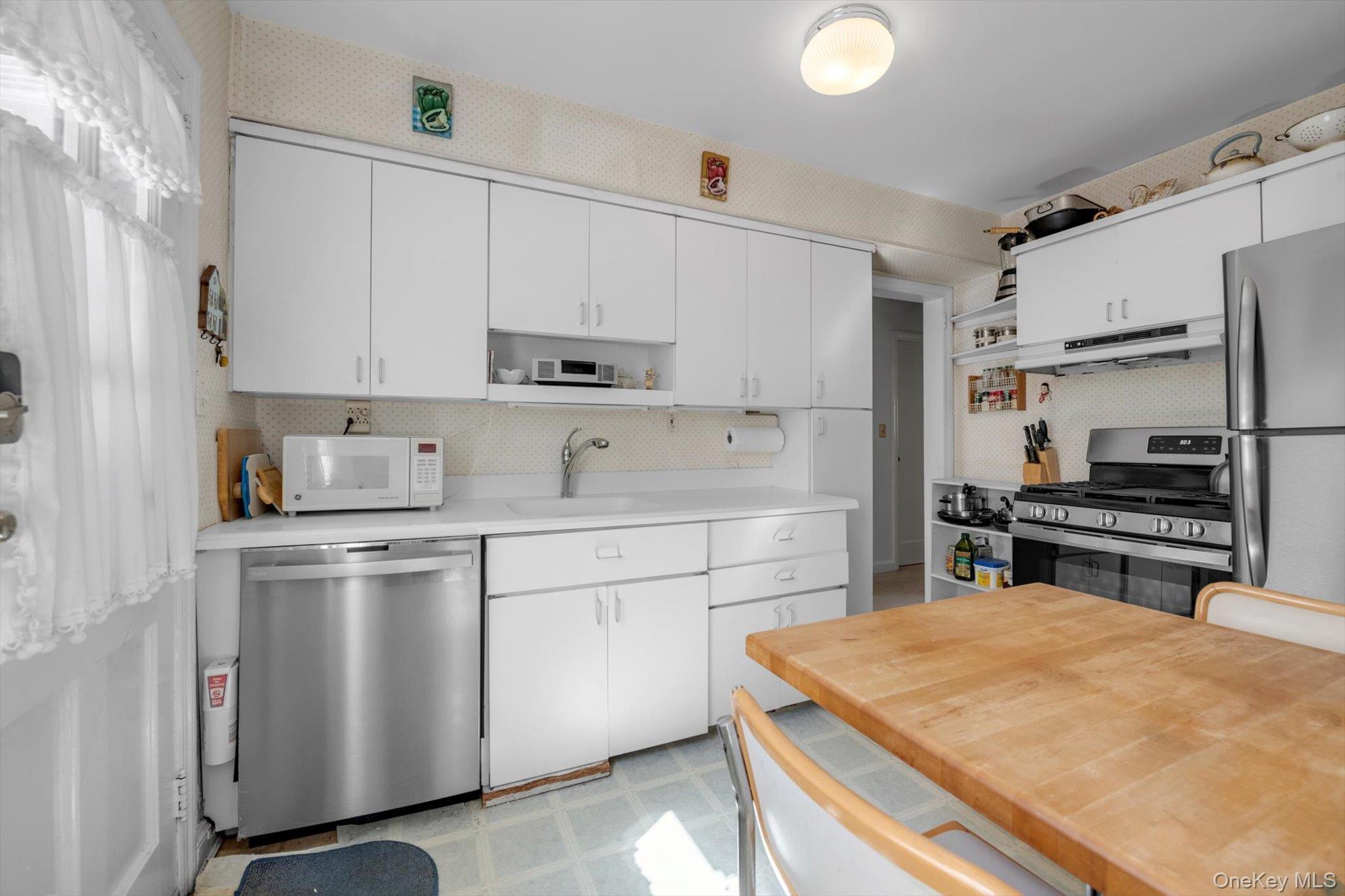 #7 photo, 67 Maple Drive, New Hyde Park , NY 11040