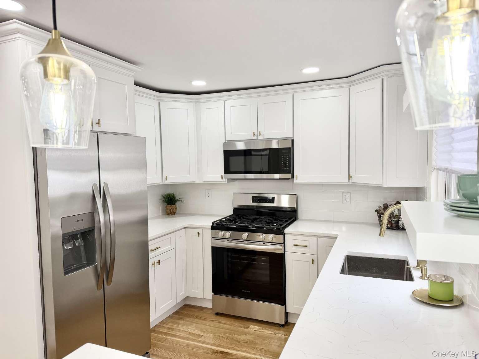 #6 photo, 104-20 47th Avenue, Corona , NY 11368