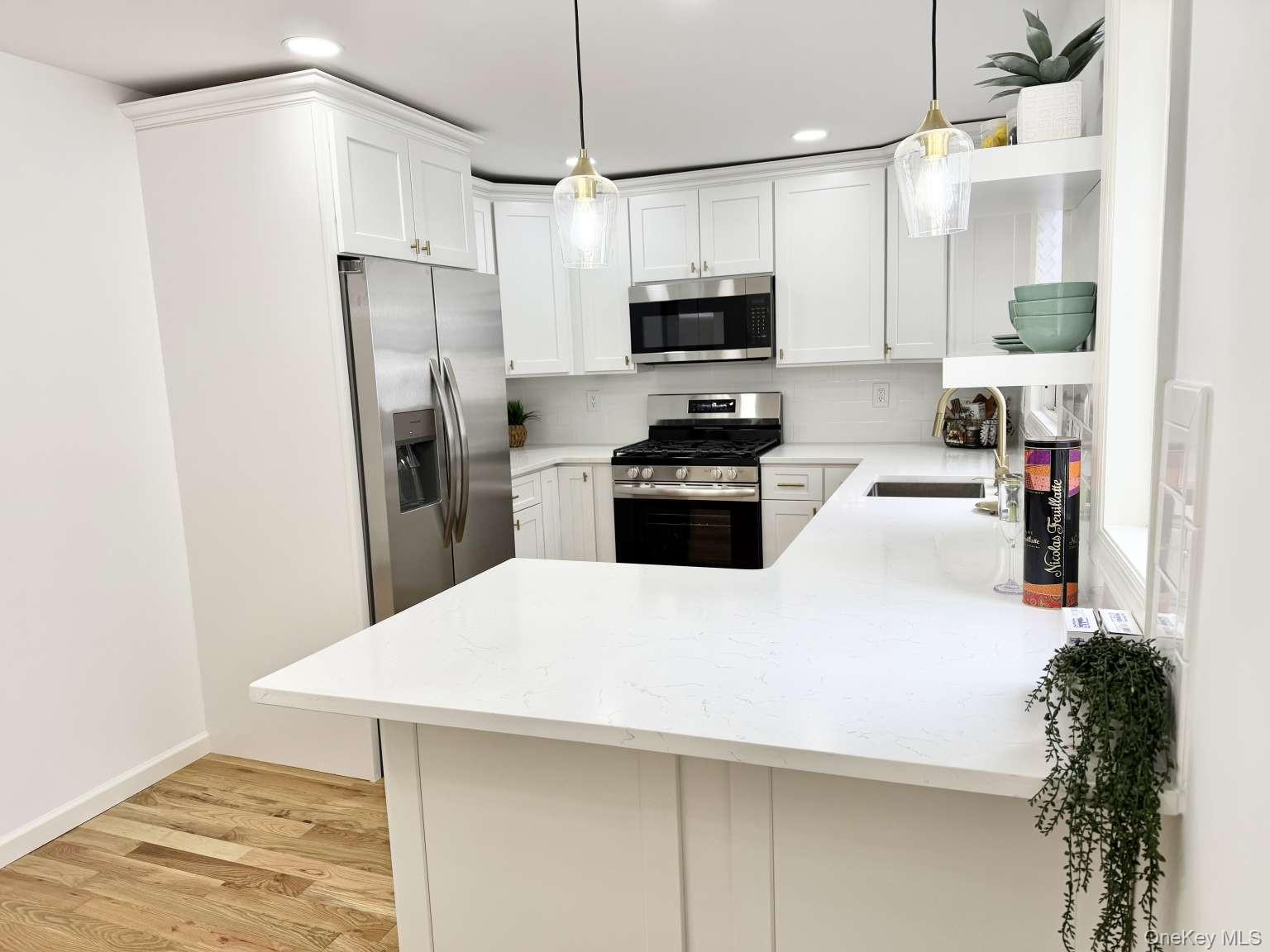 #7 photo, 104-20 47th Avenue, Corona , NY 11368