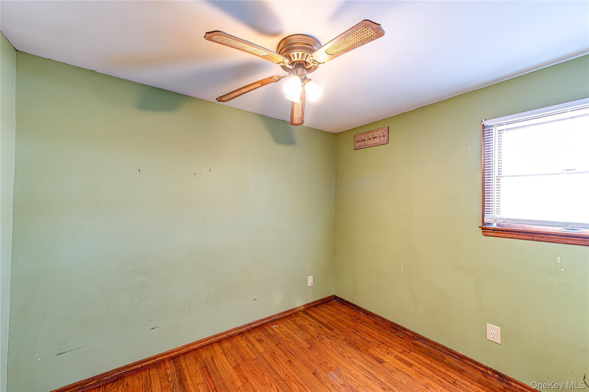 #14 photo, 1440 Lombardy Boulevard, Bay Shore , NY 11706