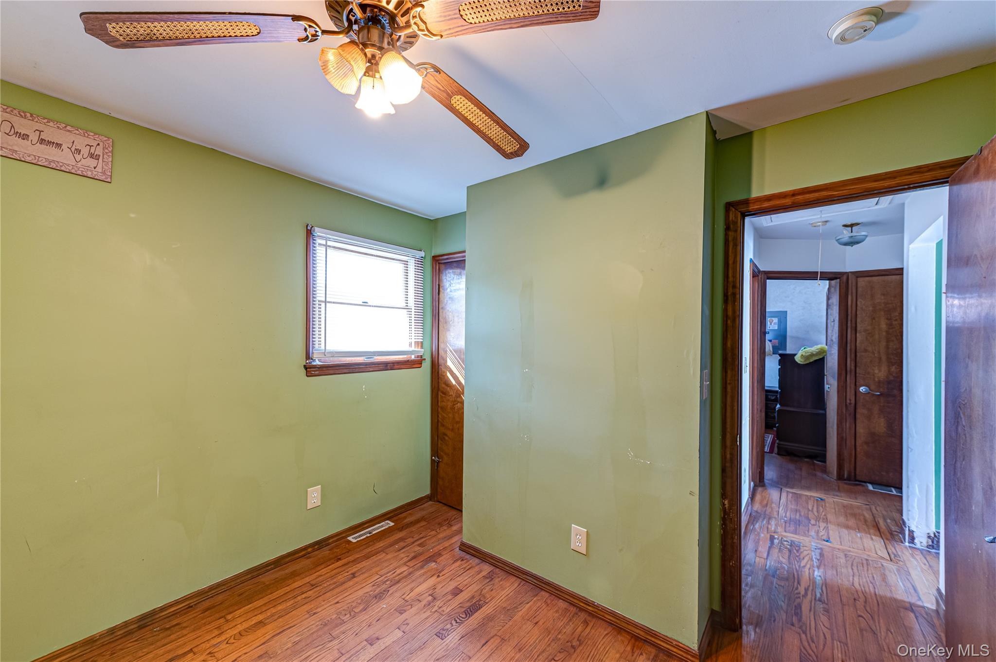 #15 photo, 1440 Lombardy Boulevard, Bay Shore , NY 11706