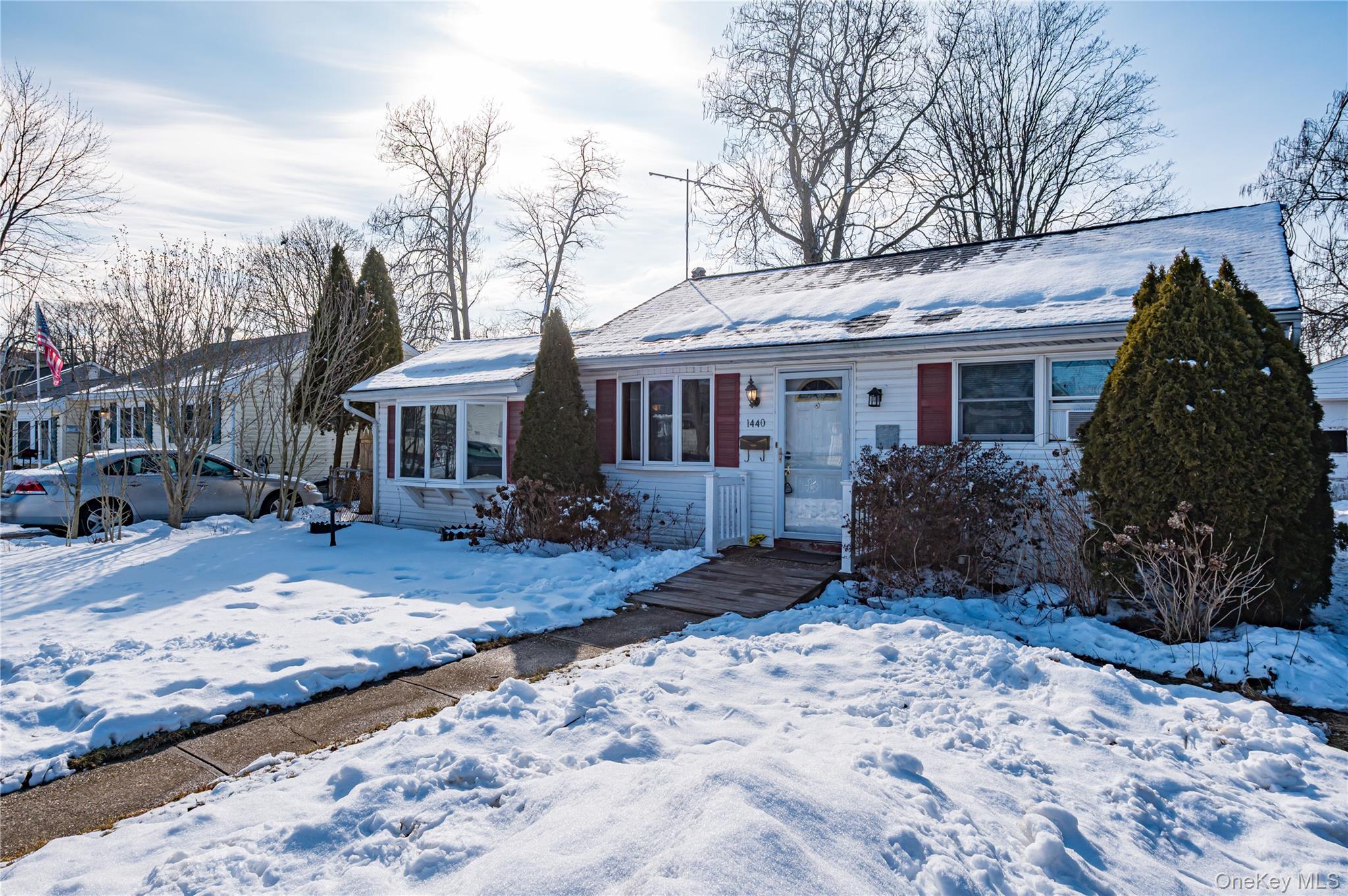 #2 photo, 1440 Lombardy Boulevard, Bay Shore , NY 11706