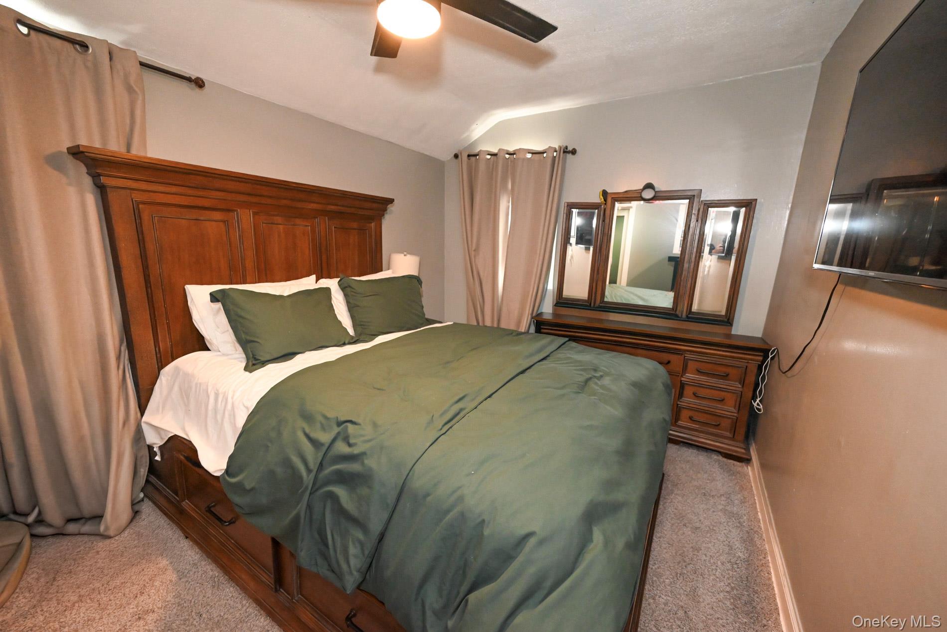 #18 photo, 13337 118th Street, South Ozone Park , NY 11420