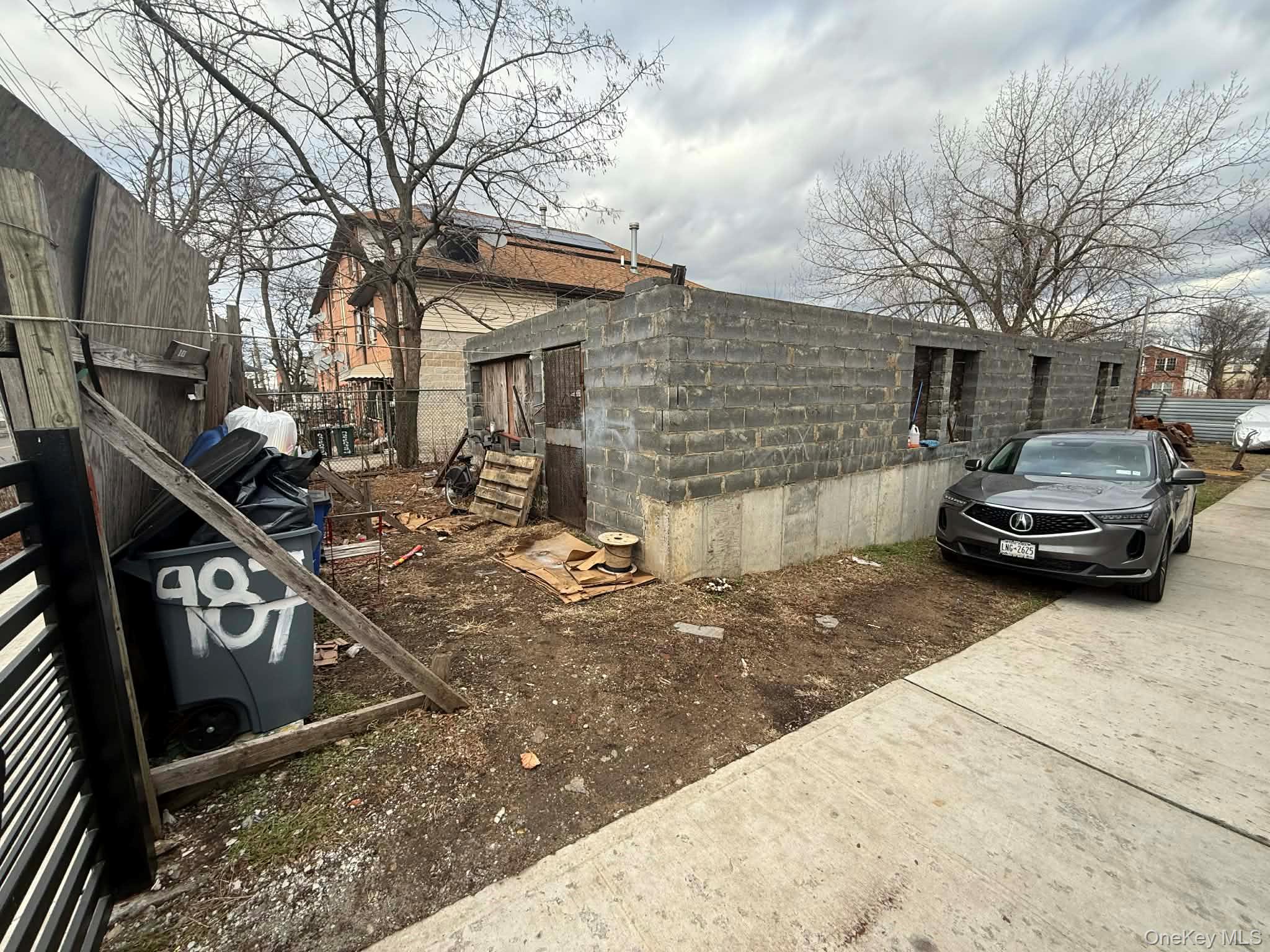 #4 photo, 983 Crescent Street, Brooklyn , NY 11208