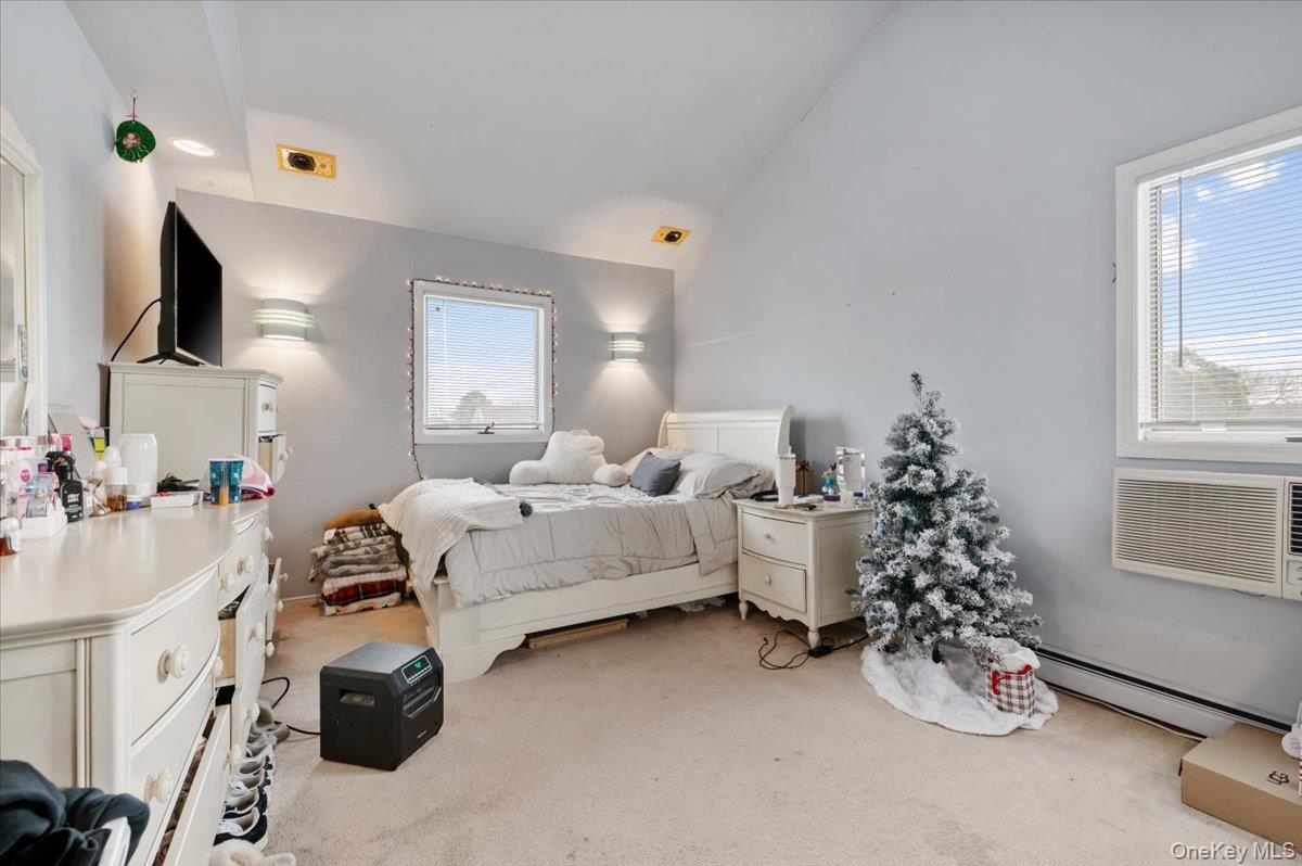 #16 photo, 5 Lafayette Place, מחוז נסאו Massapequa , NY 11758