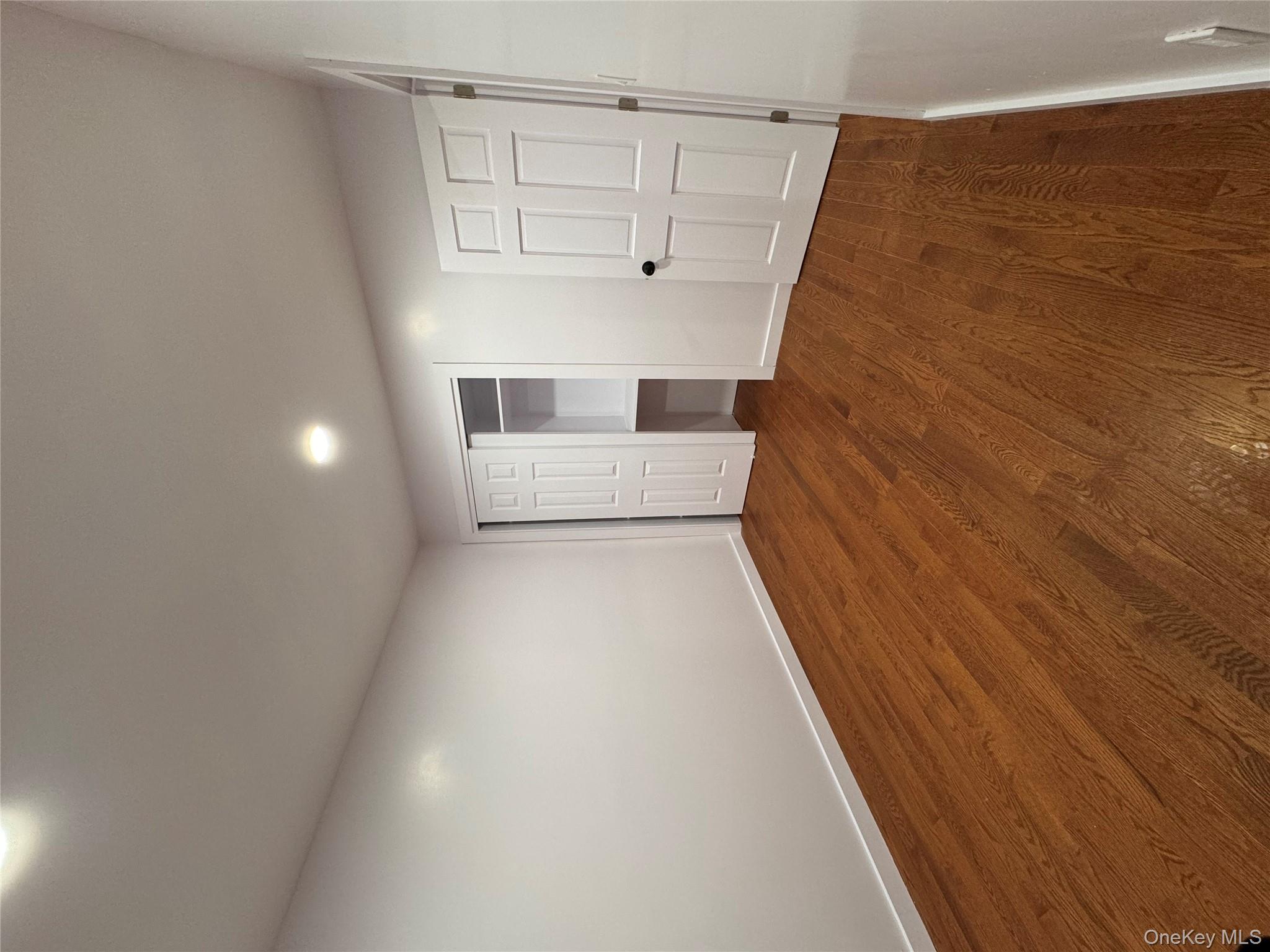 #6 photo, 94-61 Alstyne Avenue, Elmhurst , NY 11373