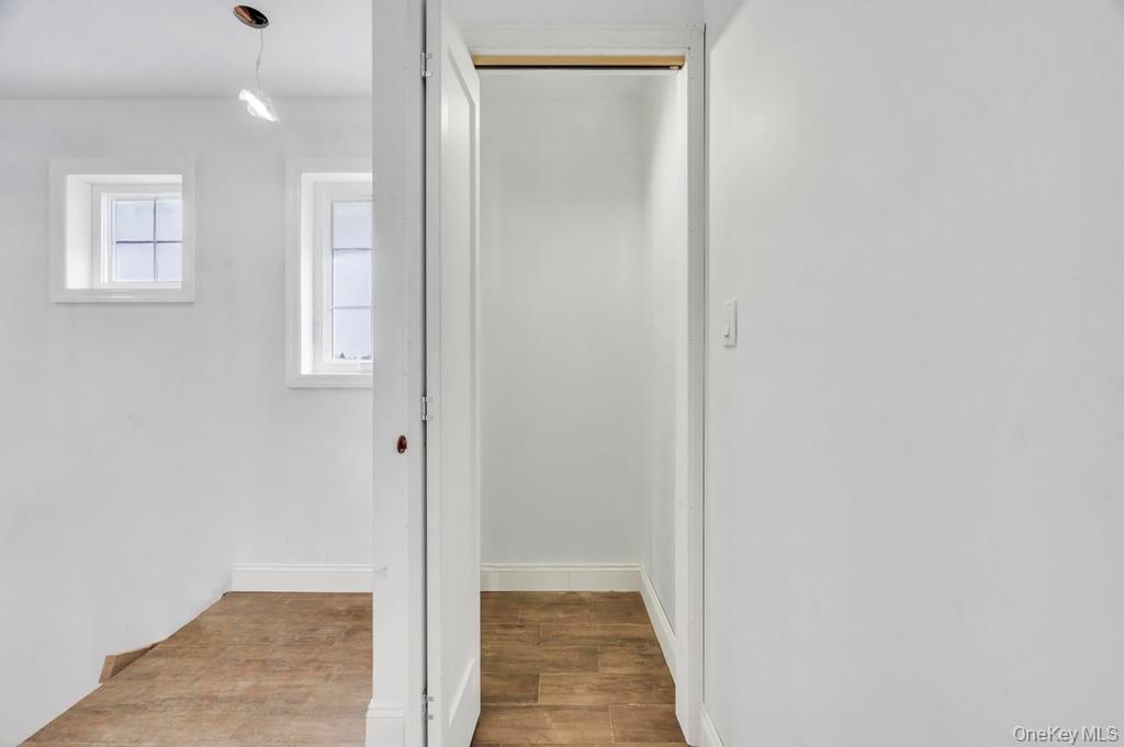 #4 photo, 9 James Street, מחוז נסאו East Rockaway , NY 11518