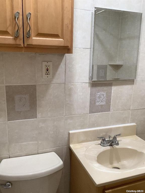 #6 photo, 78-02 153rd Avenue, Howard Beach , NY 11414