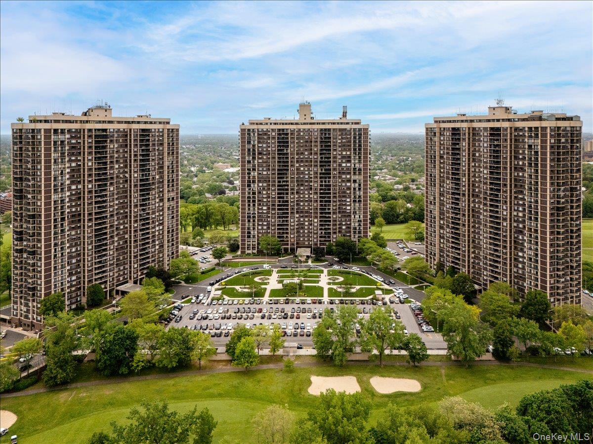 #1 photo, 269-10 Grand Central Parkway, Floral Park , NY 11005