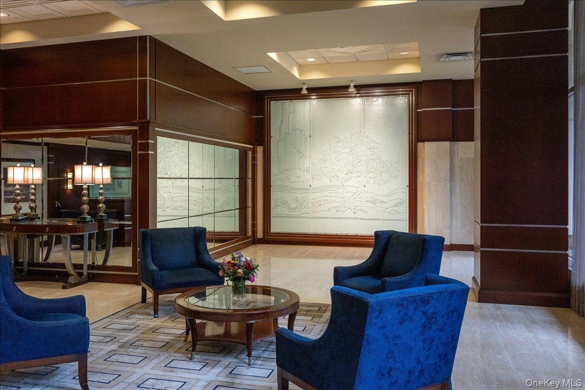 #4 photo, 269-10 Grand Central Parkway, Floral Park , NY 11005