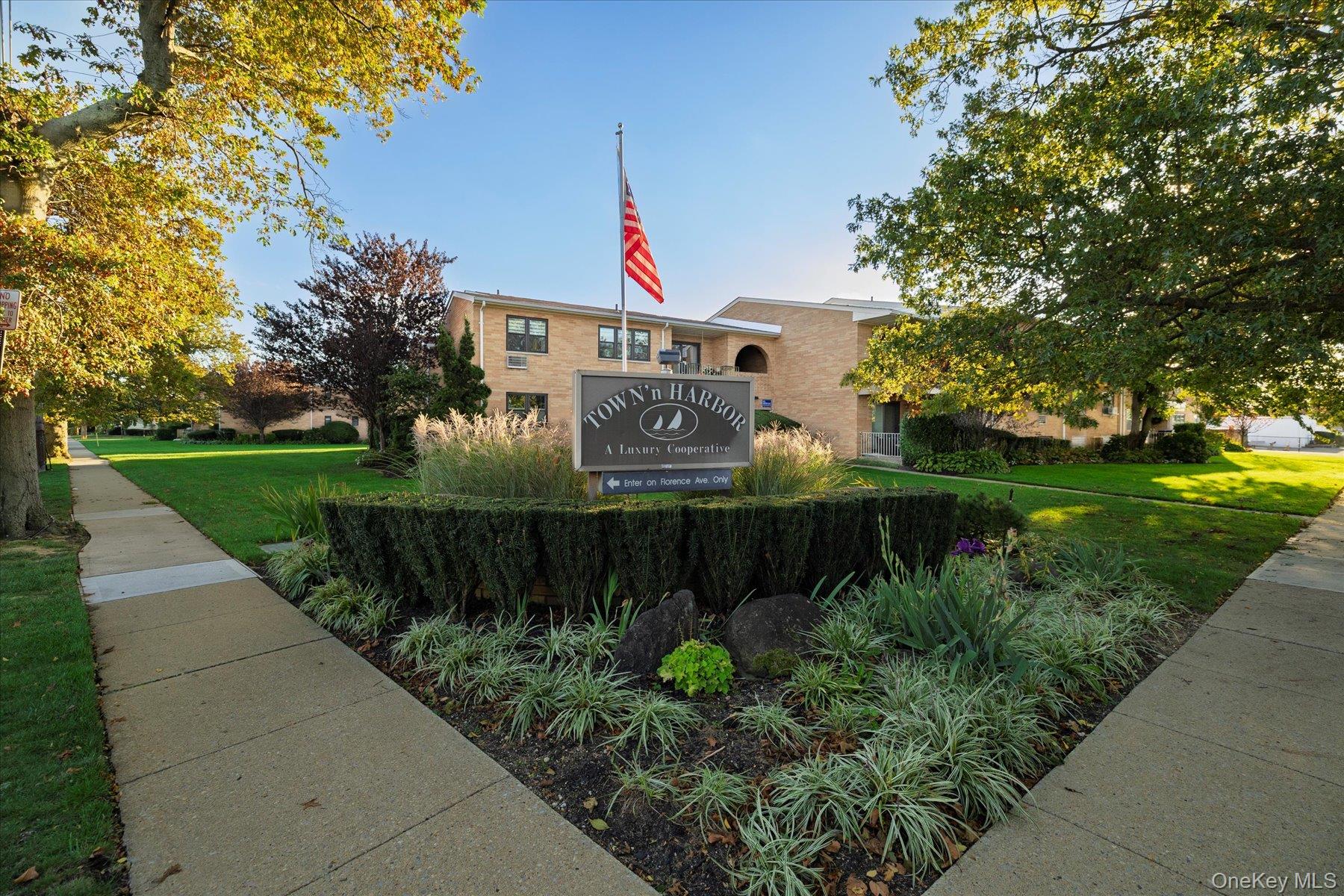 #1 photo, 210 Westend Avenue, Freeport , NY 11520