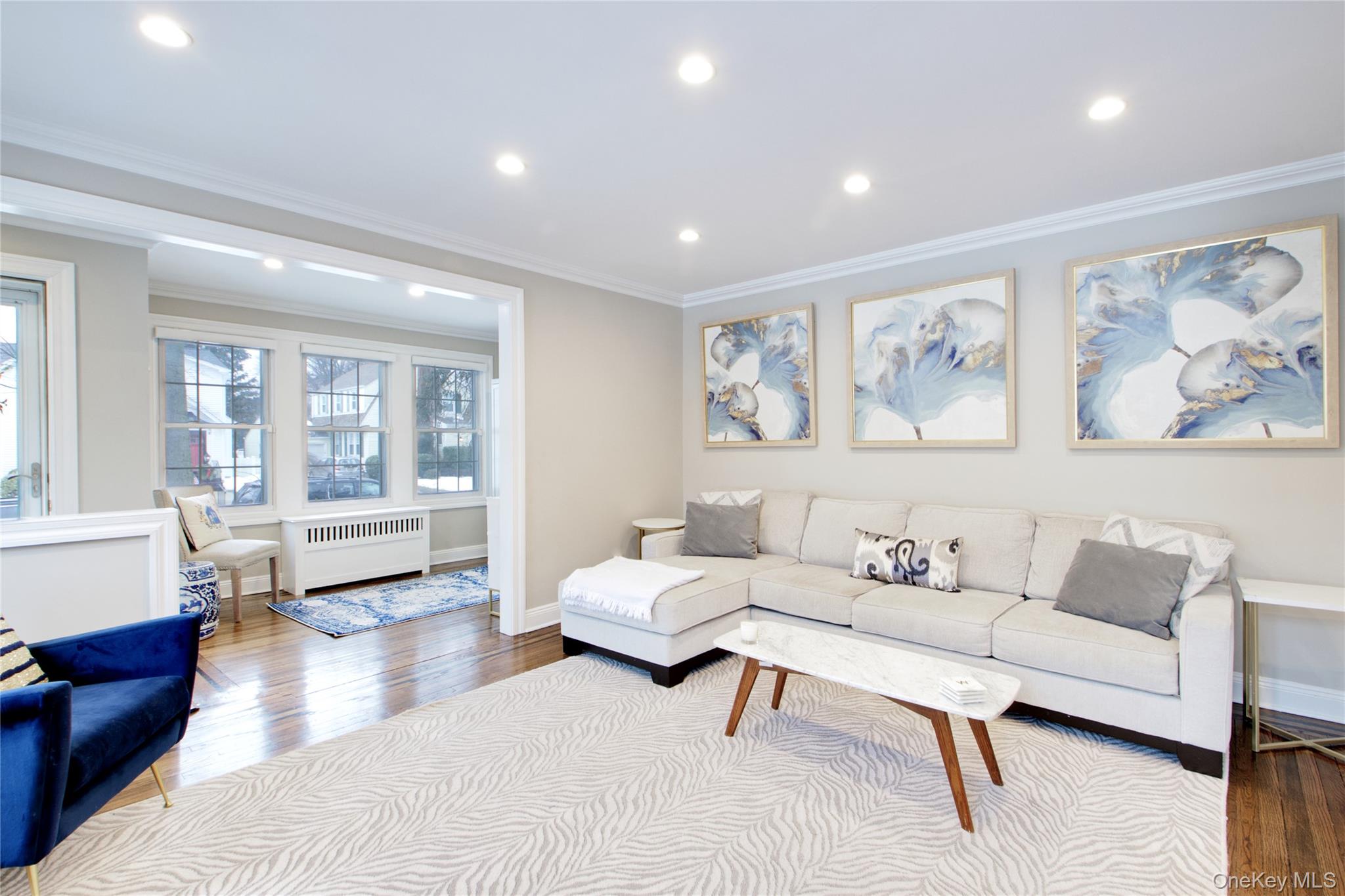 #6 photo, 178 Carlton Terrace, Stewart Manor , NY 11530