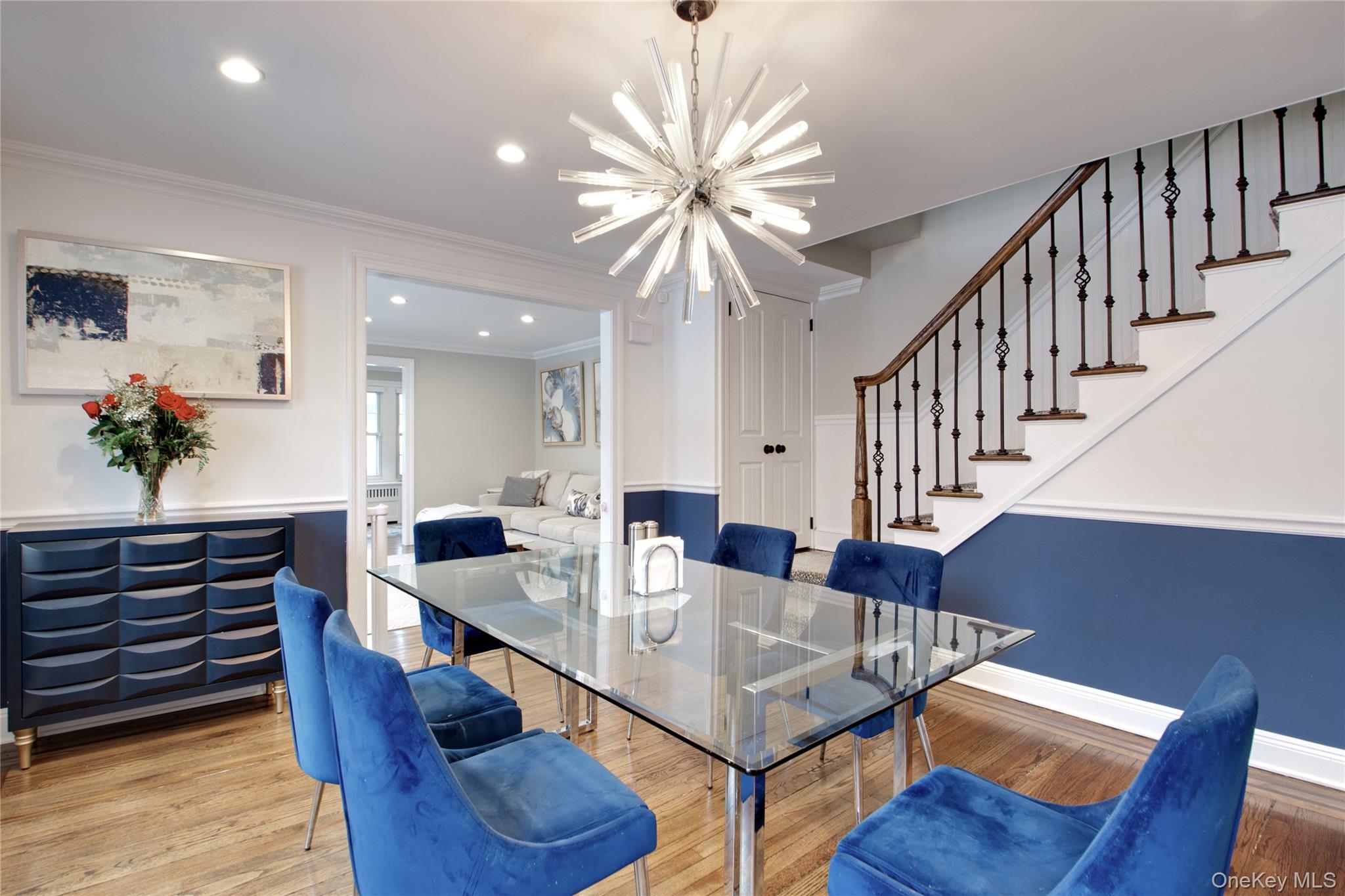 #8 photo, 178 Carlton Terrace, Stewart Manor , NY 11530