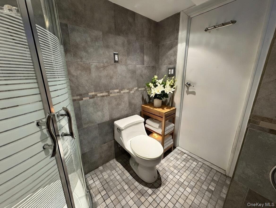 #18 photo, 14146 253rd Street, Rosedale , NY 11422