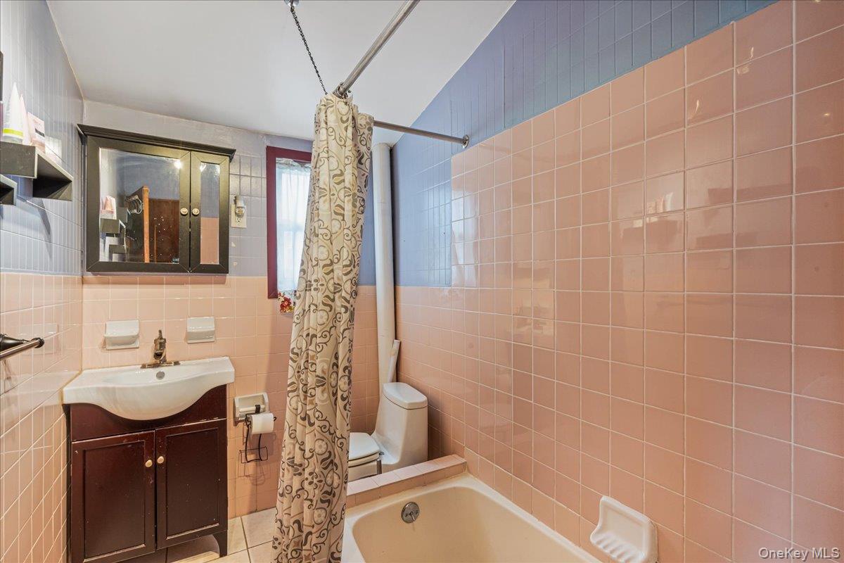 #19 photo, 14146 253rd Street, Rosedale , NY 11422