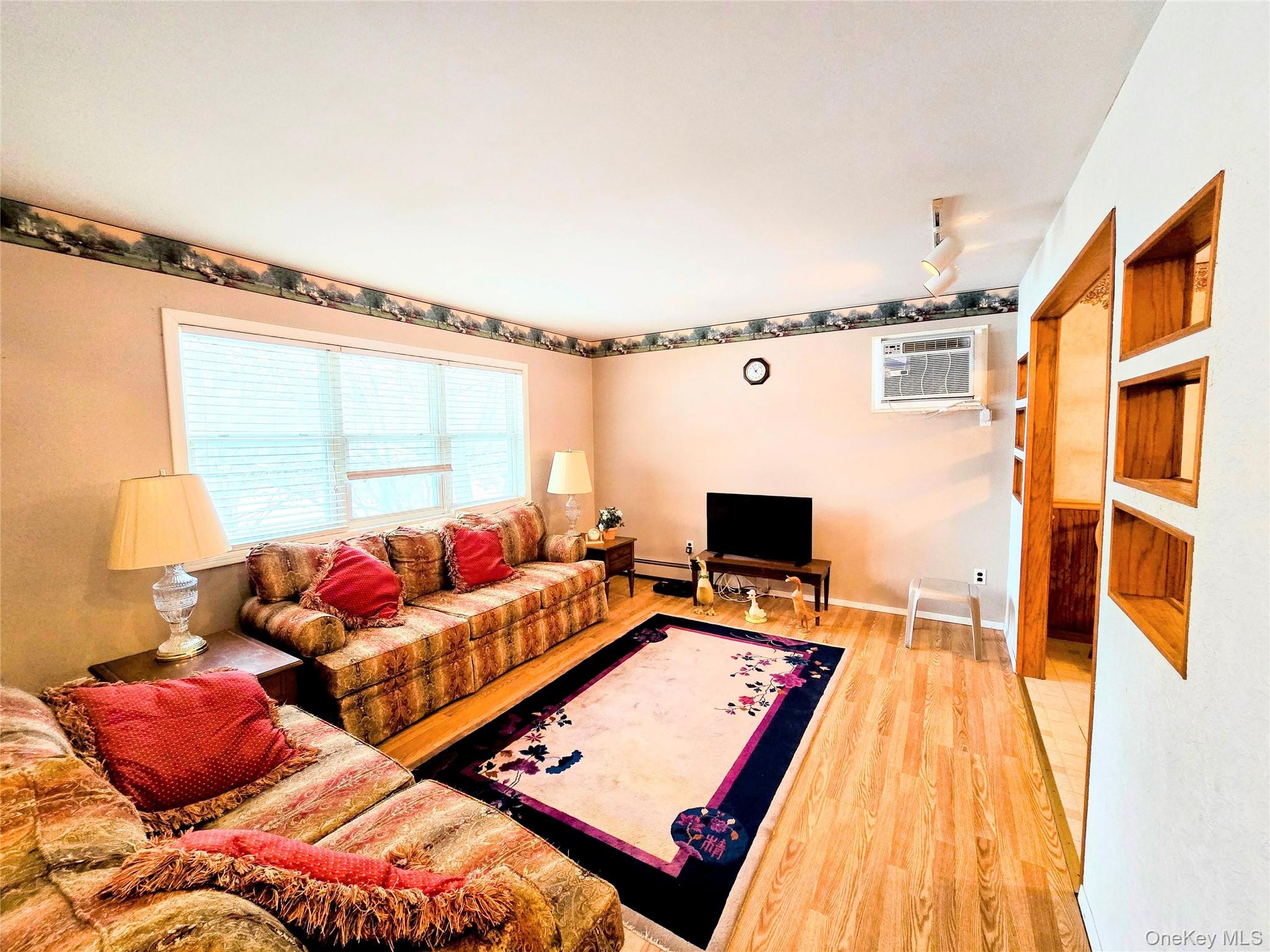 #10 photo, 189 Broadway, Rocky Point , NY 11778