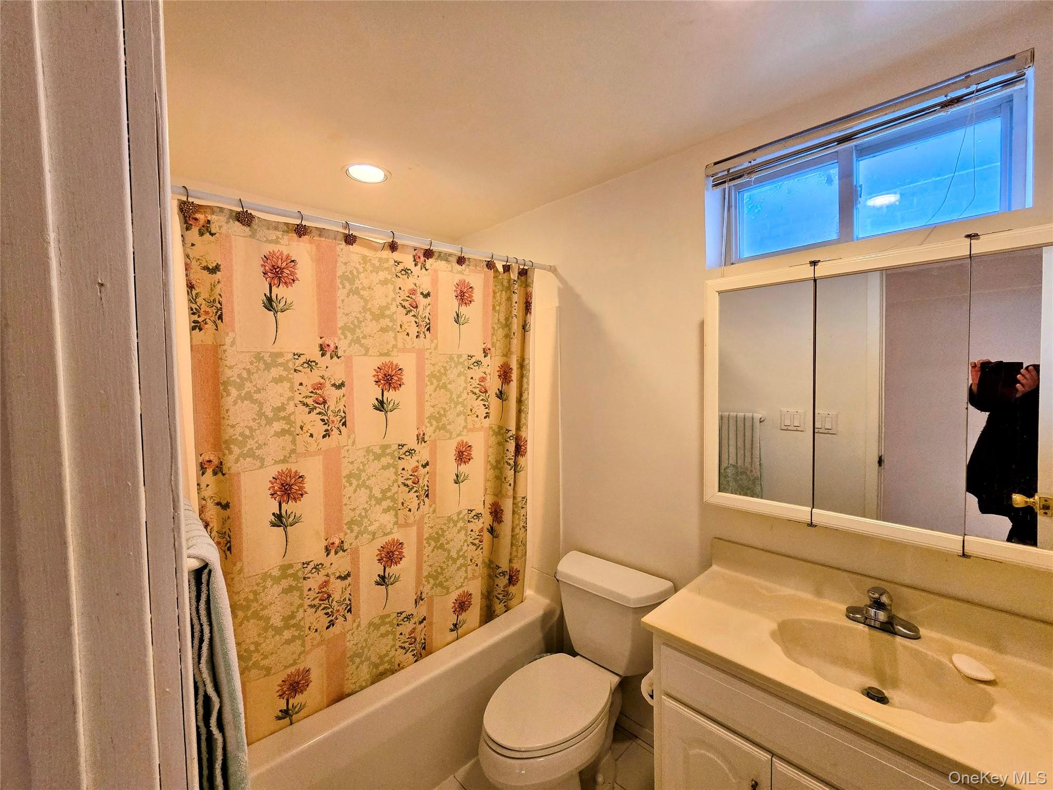 #16 photo, 189 Broadway, Rocky Point , NY 11778