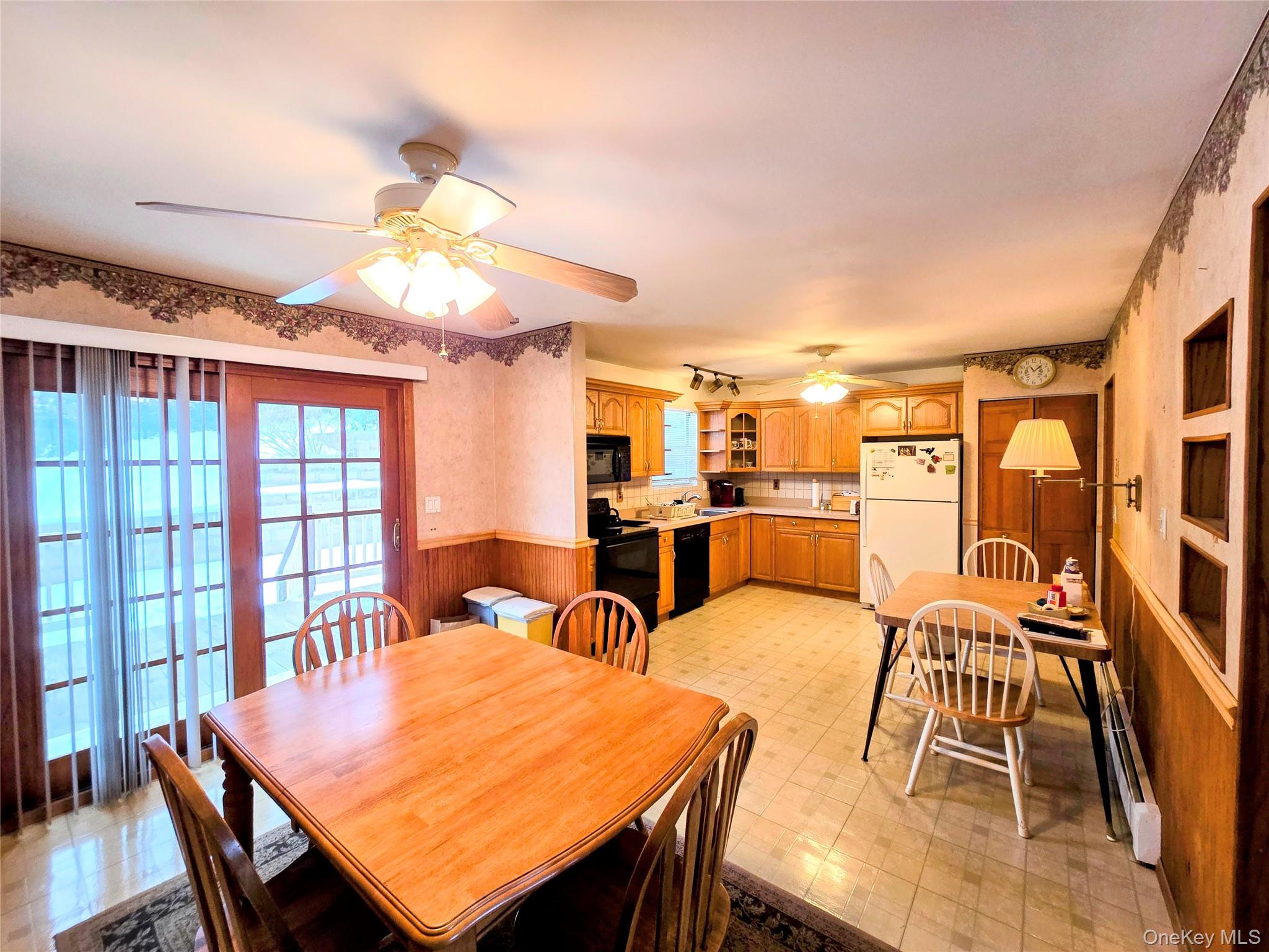 #8 photo, 189 Broadway, Rocky Point , NY 11778