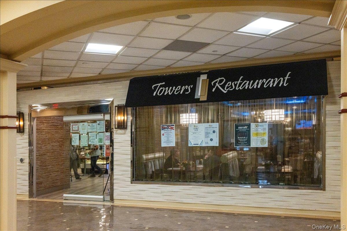 #17 photo, 269-10 Grand Central Parkway, Floral Park , NY 11005