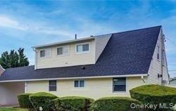#1 photo, 33 Robin, Levittown , NY 11756