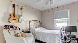 #8 photo, 33 Robin, Levittown , NY 11756