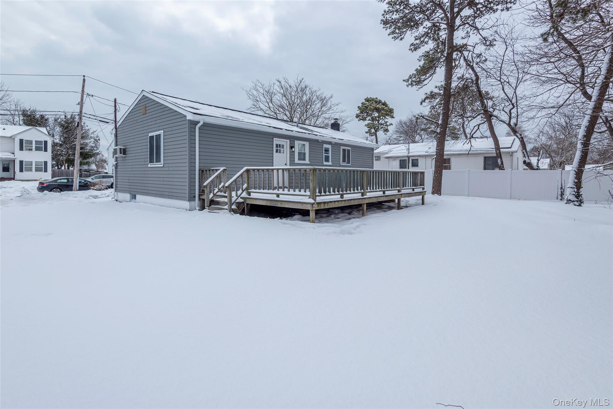 #20 photo, 78 S 23rd St, 东长岛 Wyandanch , NY 11798