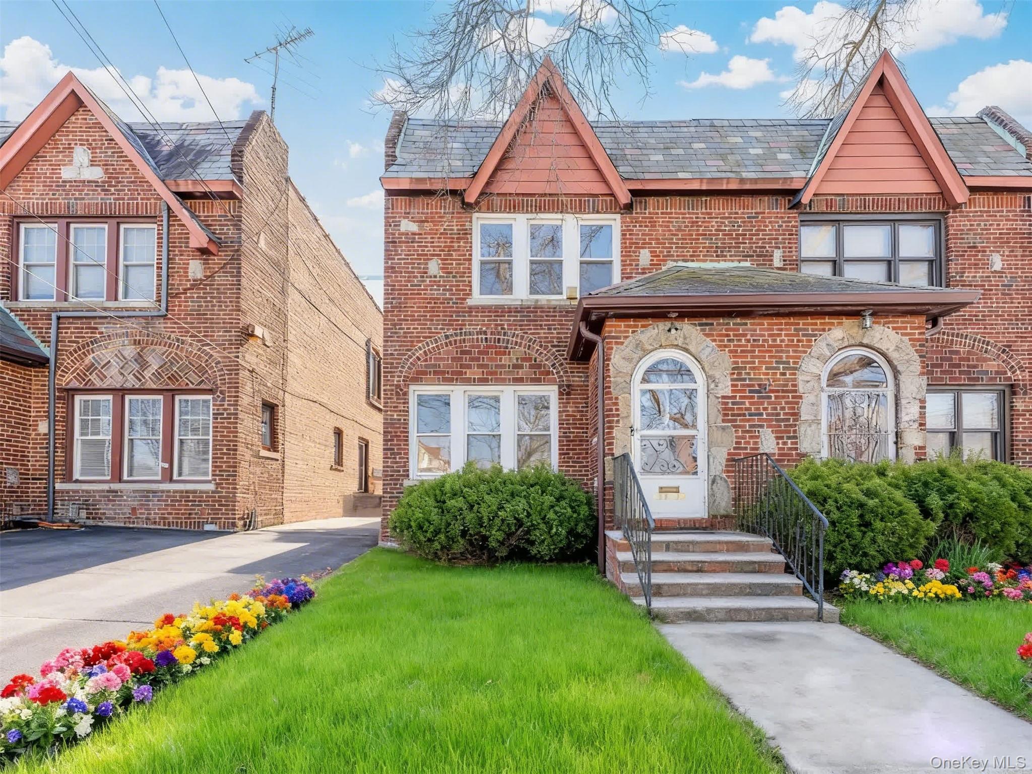 #1 photo, 20612 50th Avenue, קווינס Oakland Gardens , NY 11364