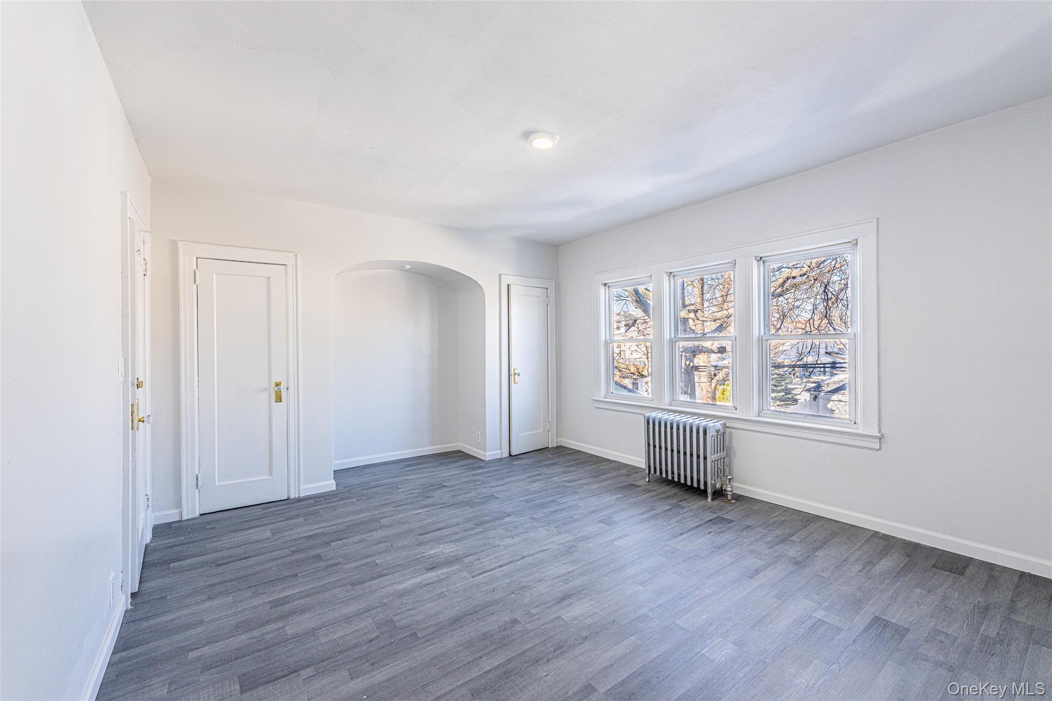 #15 photo, 20612 50th Avenue, קווינס Oakland Gardens , NY 11364