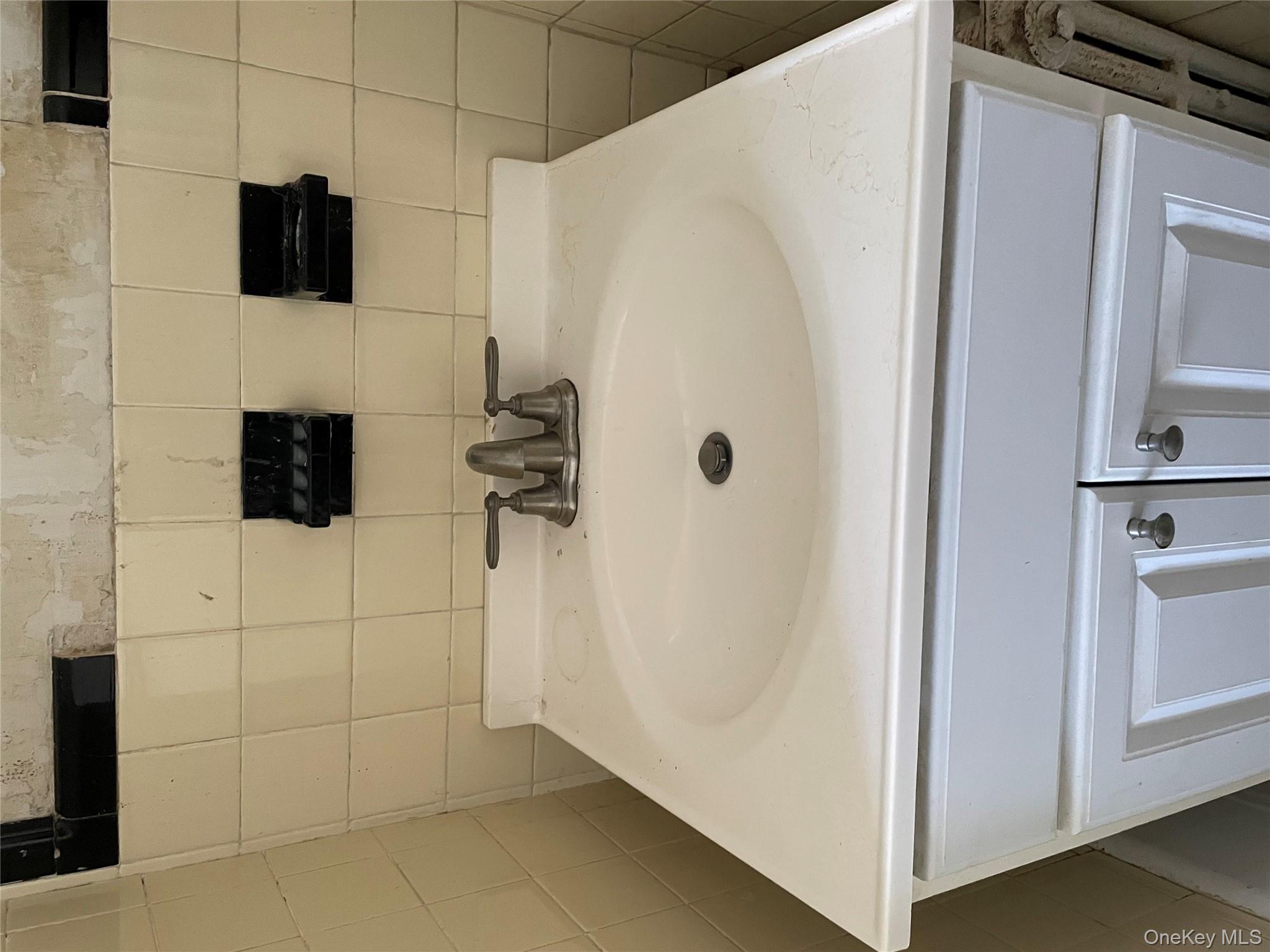 #10 photo, 39 McCollum Place, Yonkers , NY 10704