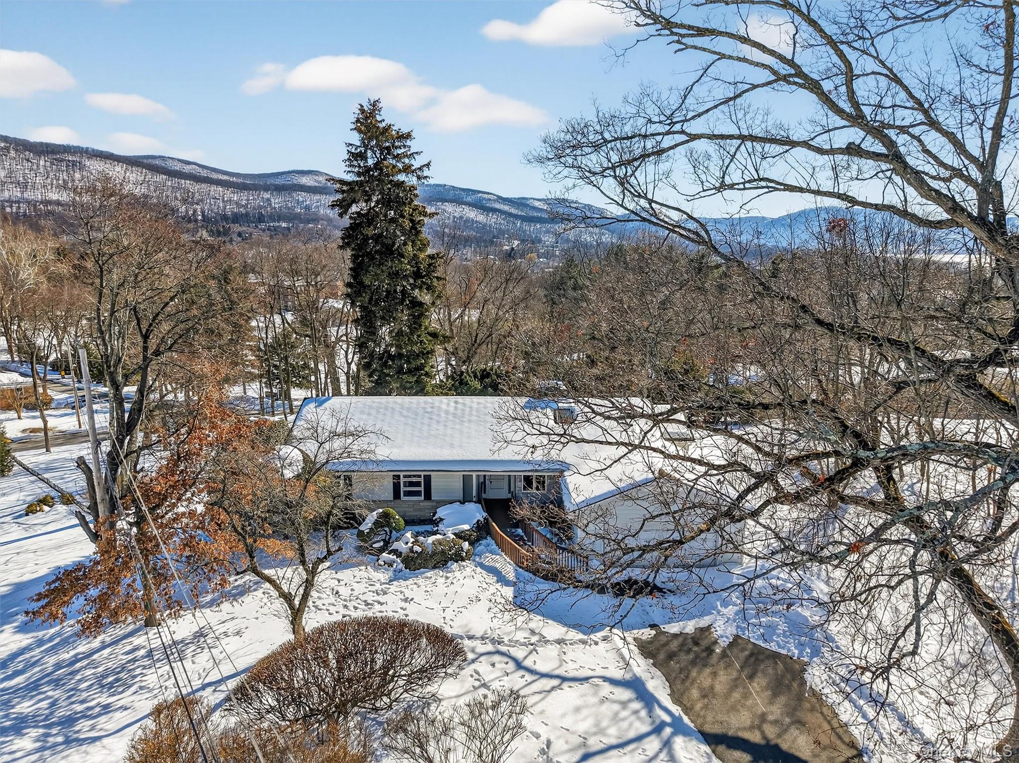 #1 photo, 7 Wodenethe Drive, Beacon , NY 12508