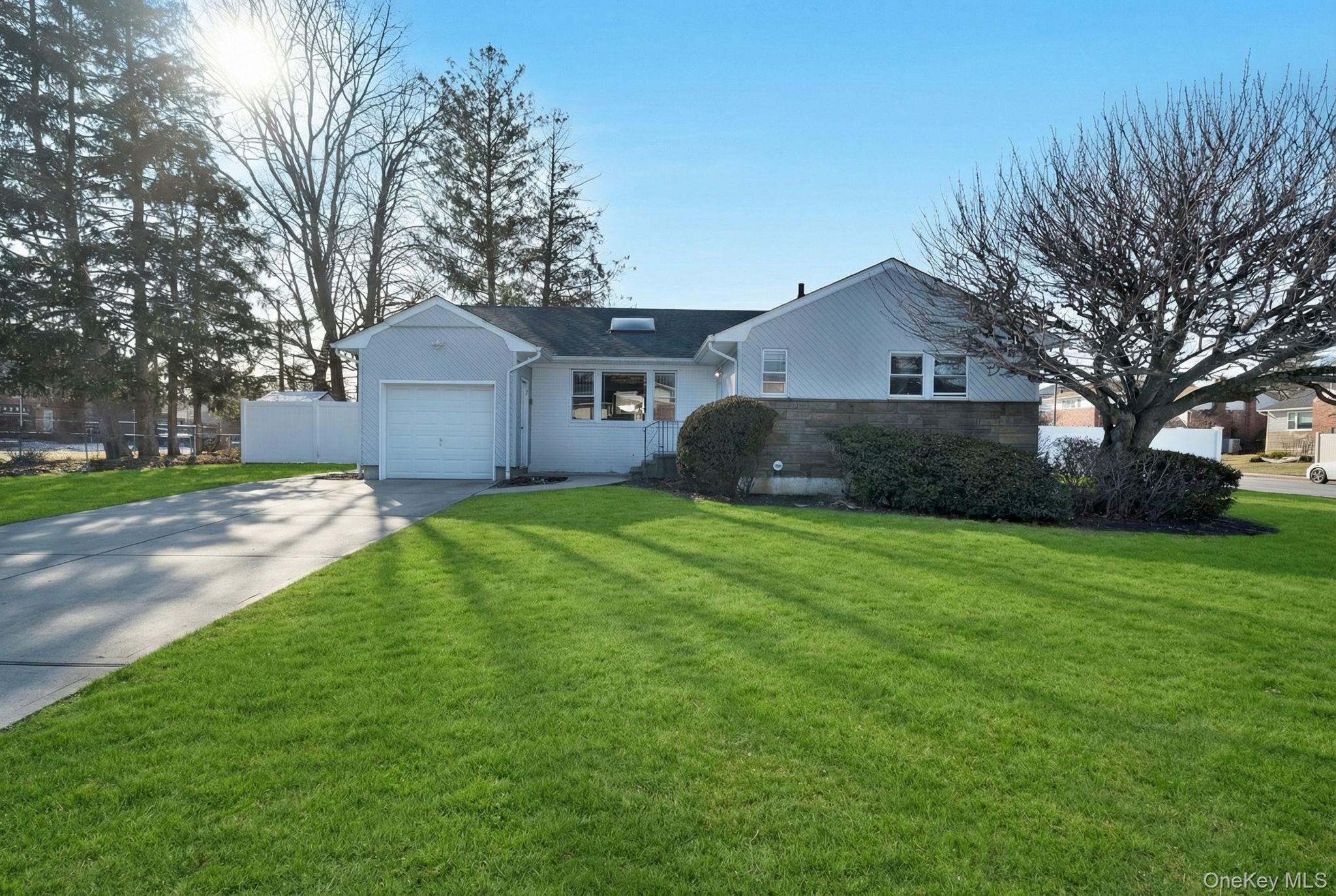 #1 photo, 1 Stauber Drive, Plainview , NY 11803