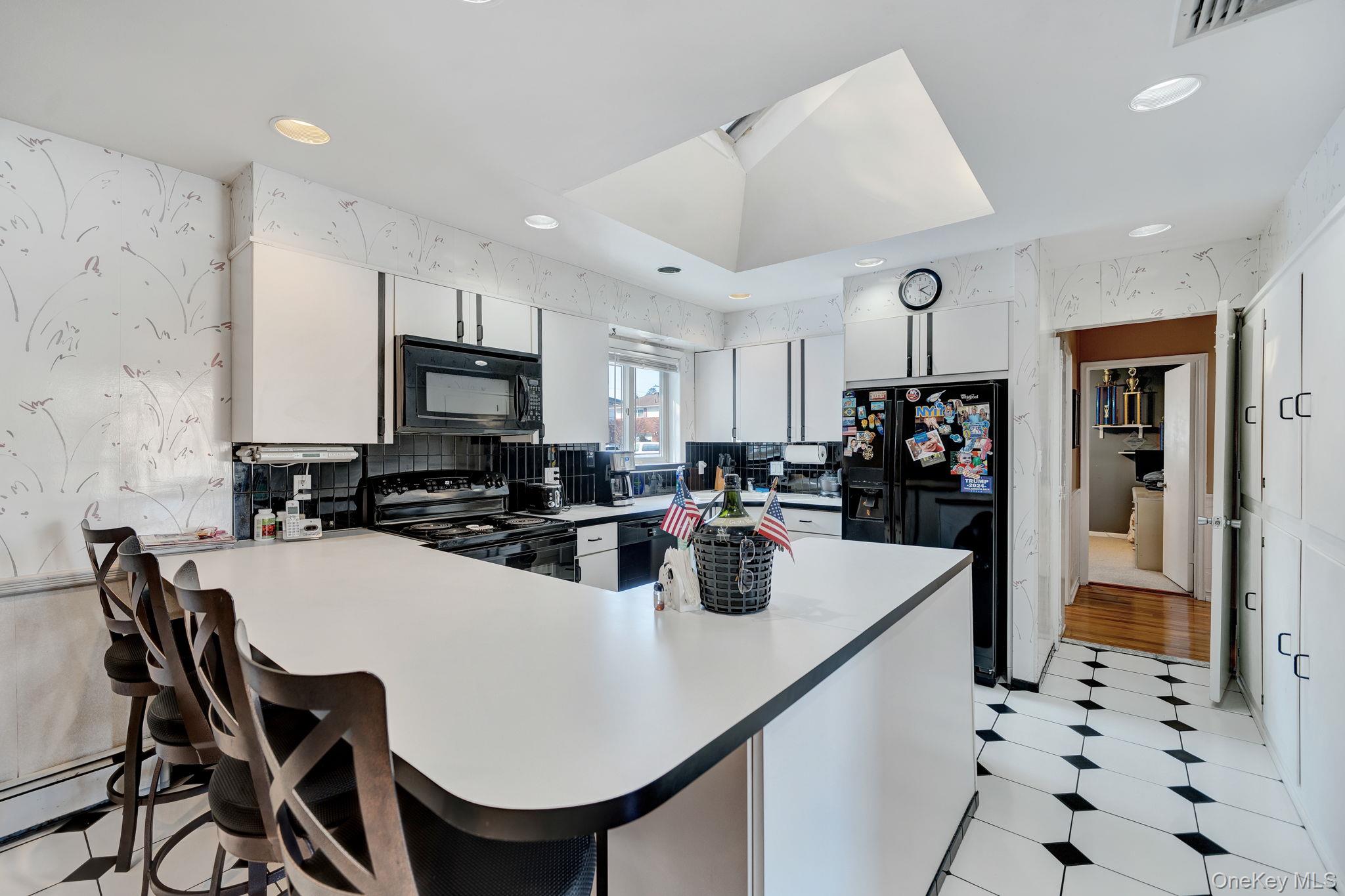 #10 photo, 1 Stauber Drive, Plainview , NY 11803