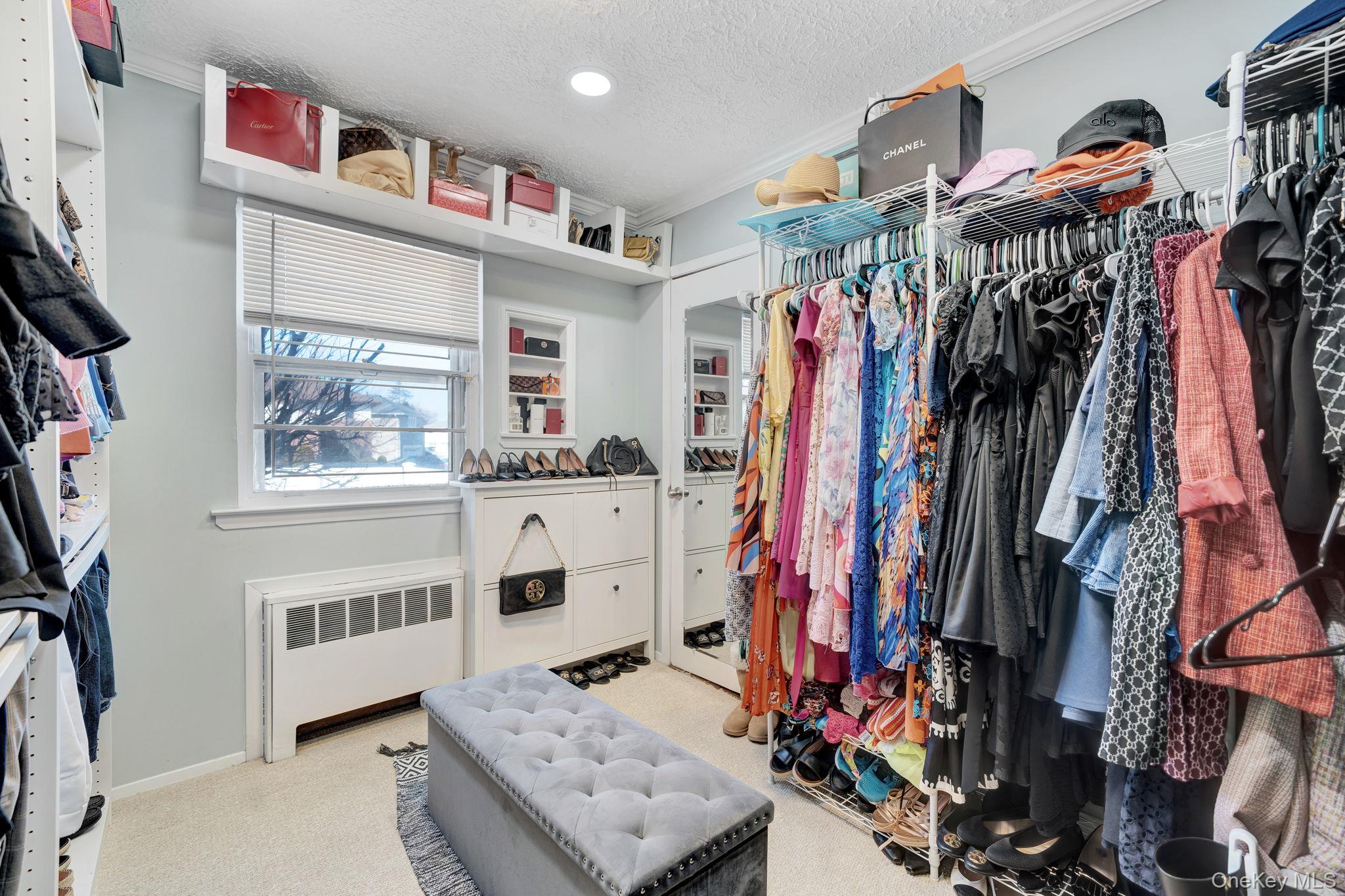 #18 photo, 1 Stauber Drive, Plainview , NY 11803