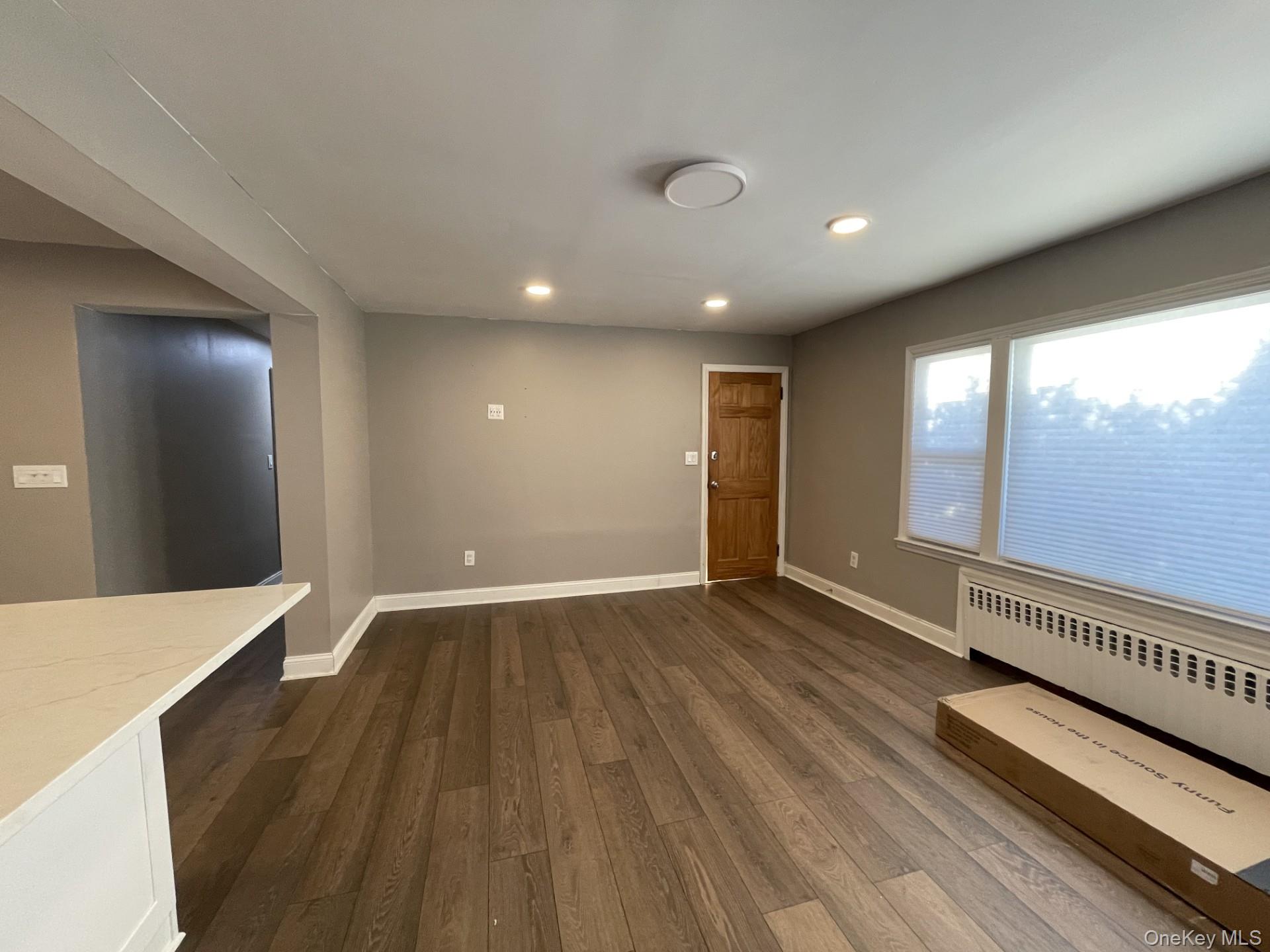 #5 photo, 41 Ostend Road, Island Park , NY 11558